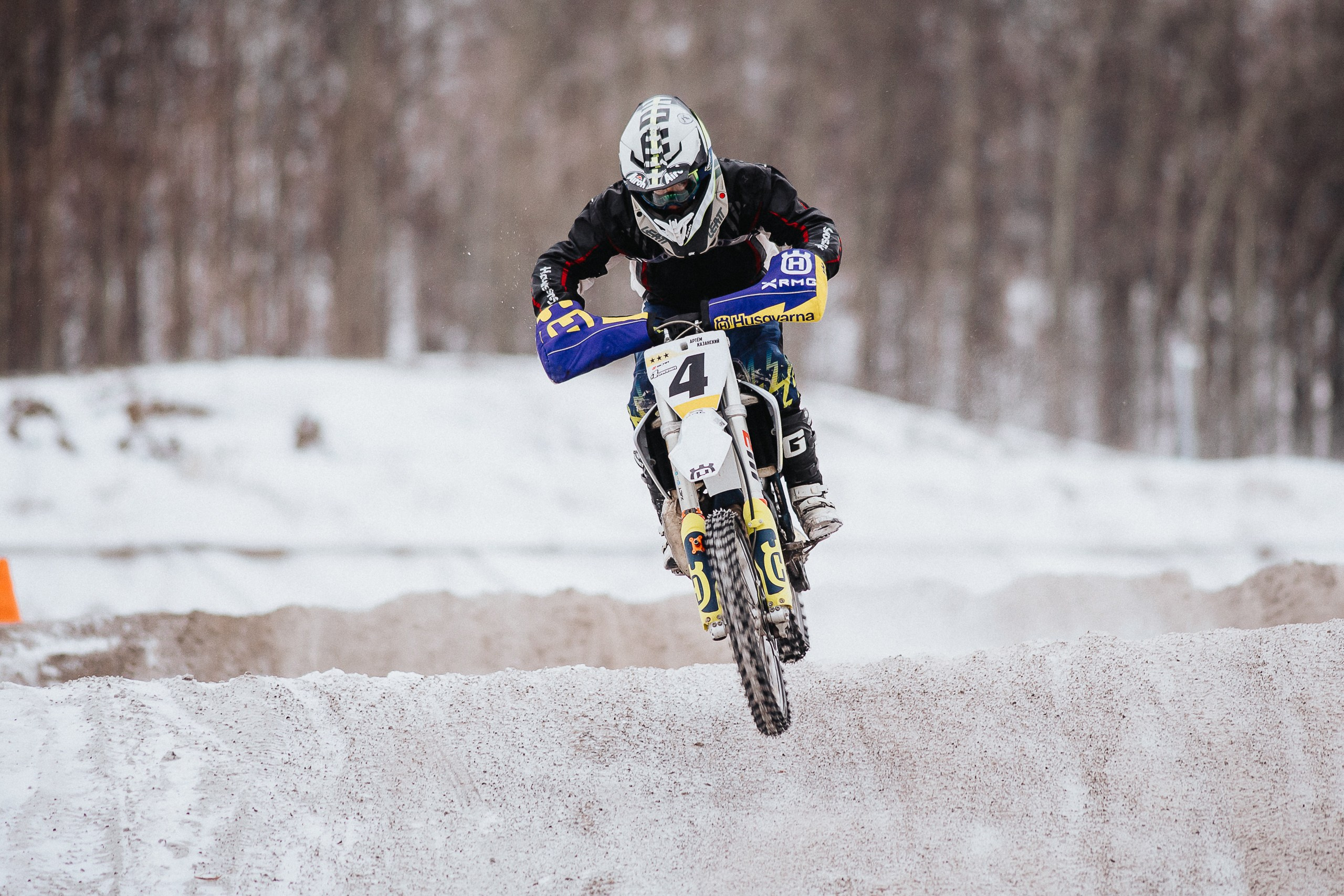29.12.2024 — Праздничная тренировка на мотоциклетной трассе Люскус. Репортажный фотограф в Кемерово