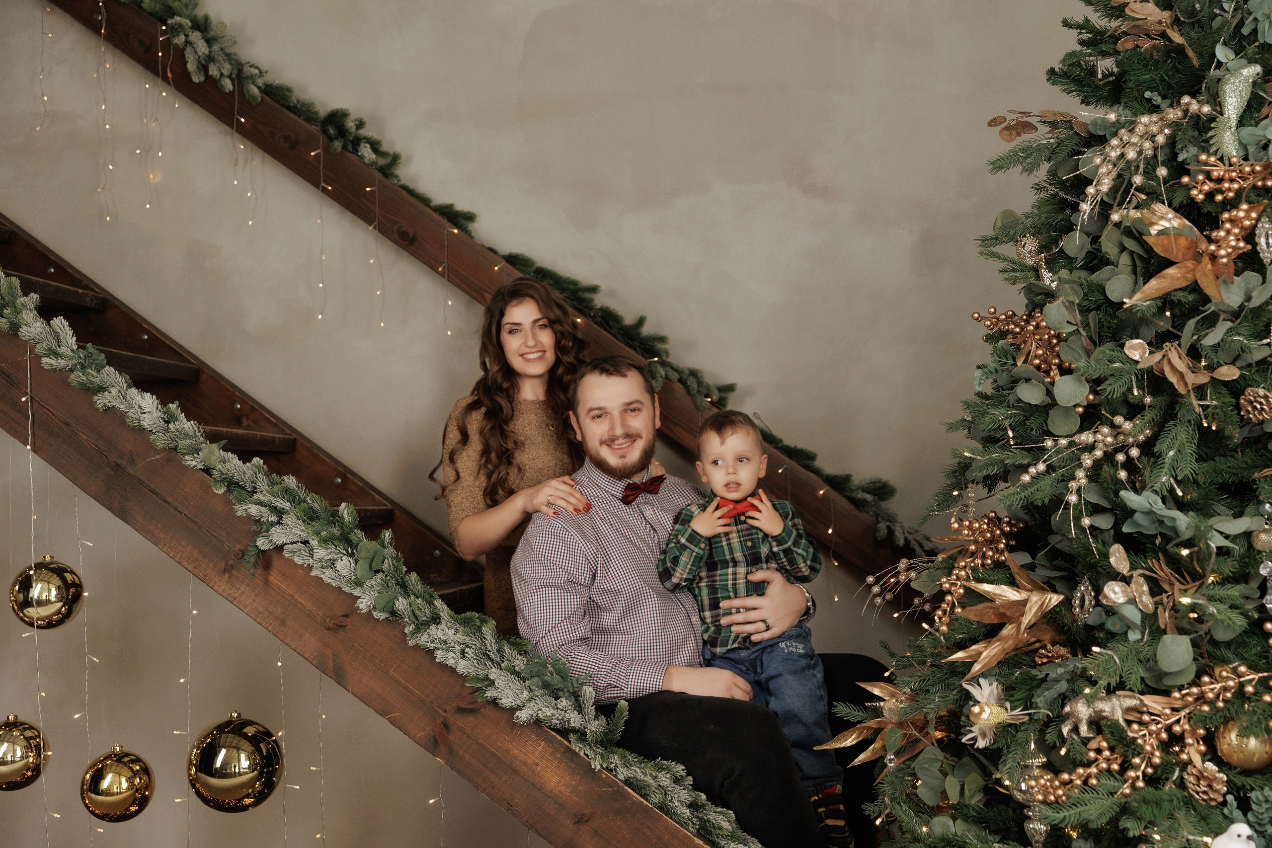 Наталья с семьей. Фотограф женского портрета, беременности и материнства Харькова Елена