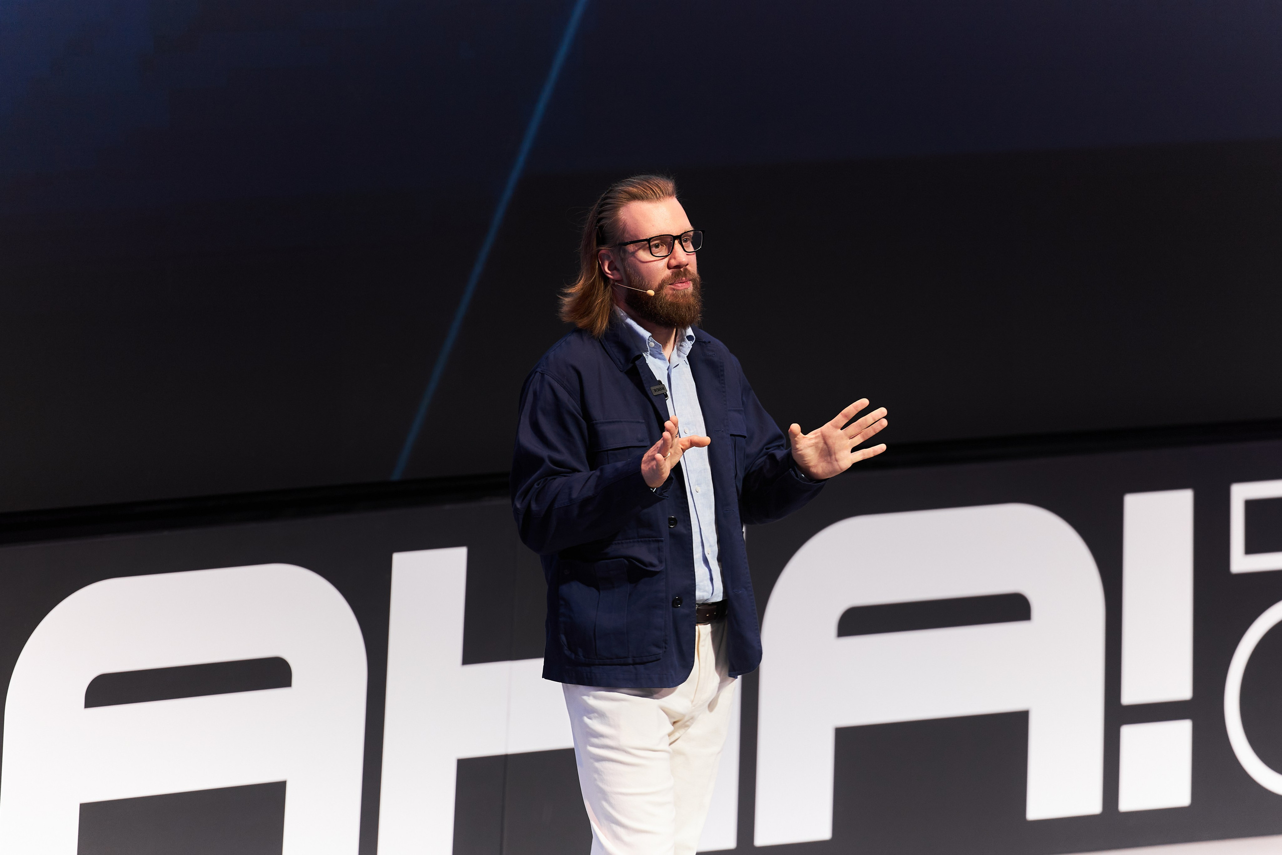 Aha! — 29–30 мая 2025. Фотобанк Матемаркетинг