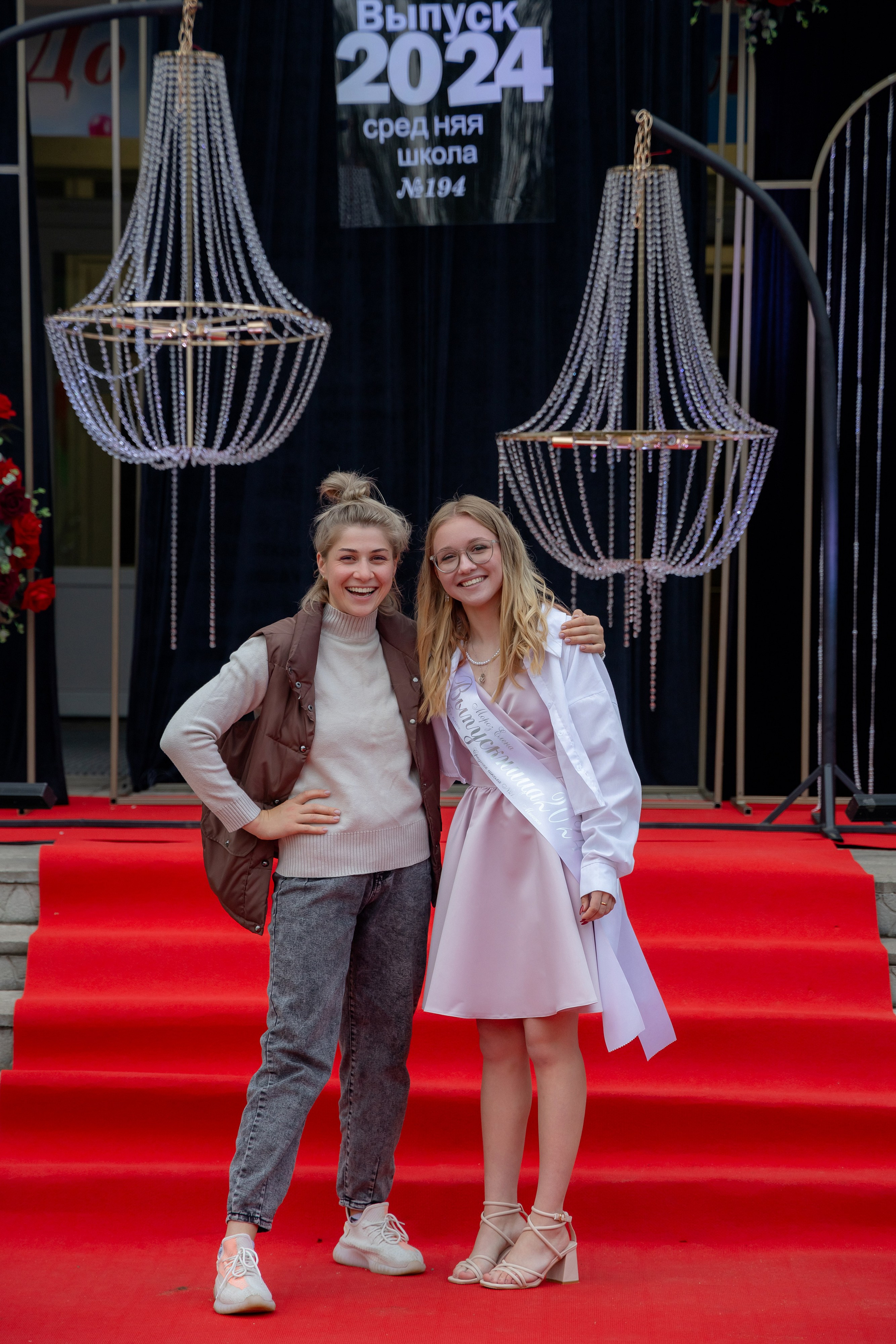 Школьный выпускной 2024 год в Соколе (Минск). Свадебный фотограф в Минске/Беларуси Сергей Спиридонов