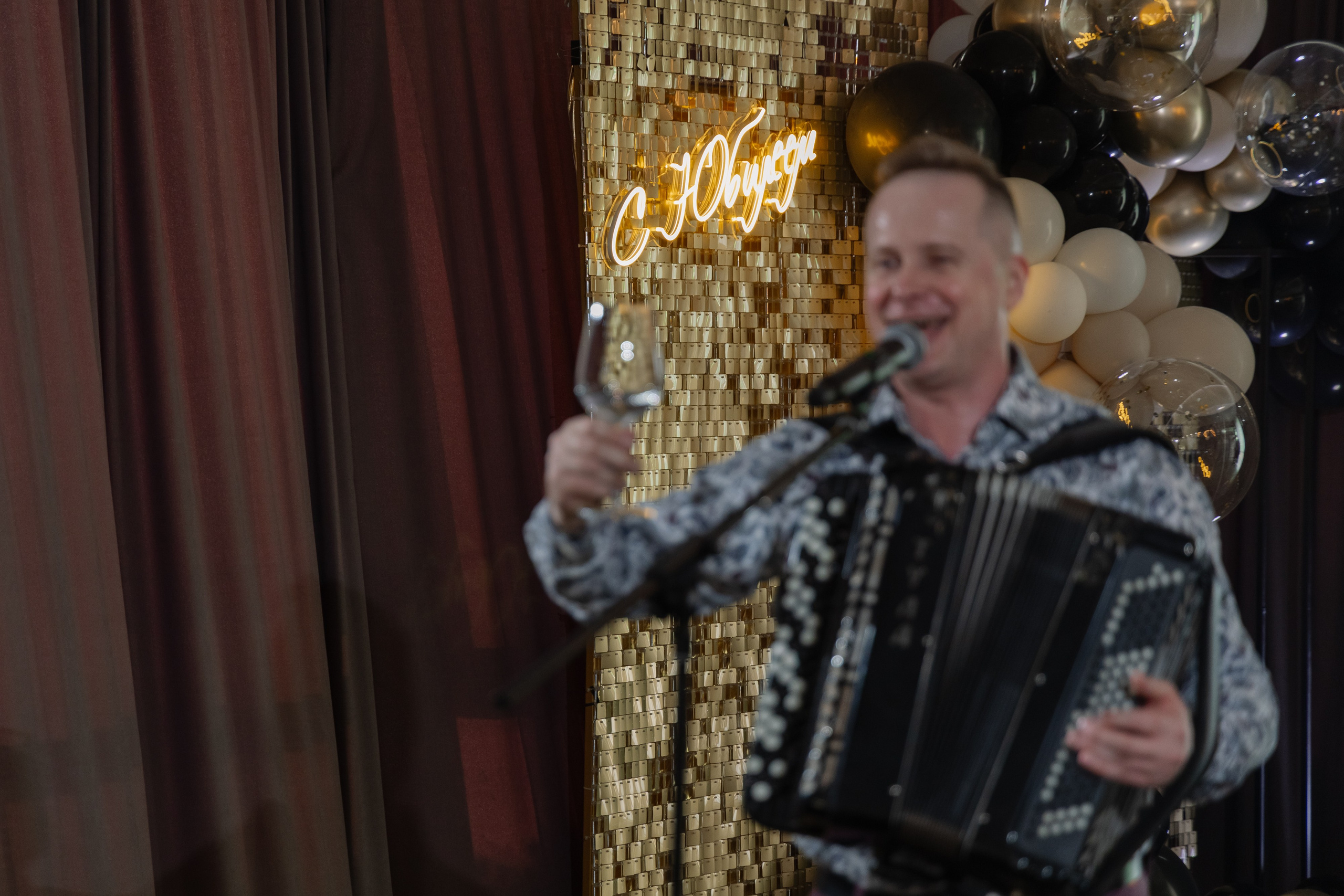 Фотосъемка юбилея в кафе BALDENINI в Минске. Свадебный фотограф в Минске/Беларуси Сергей Спиридонов