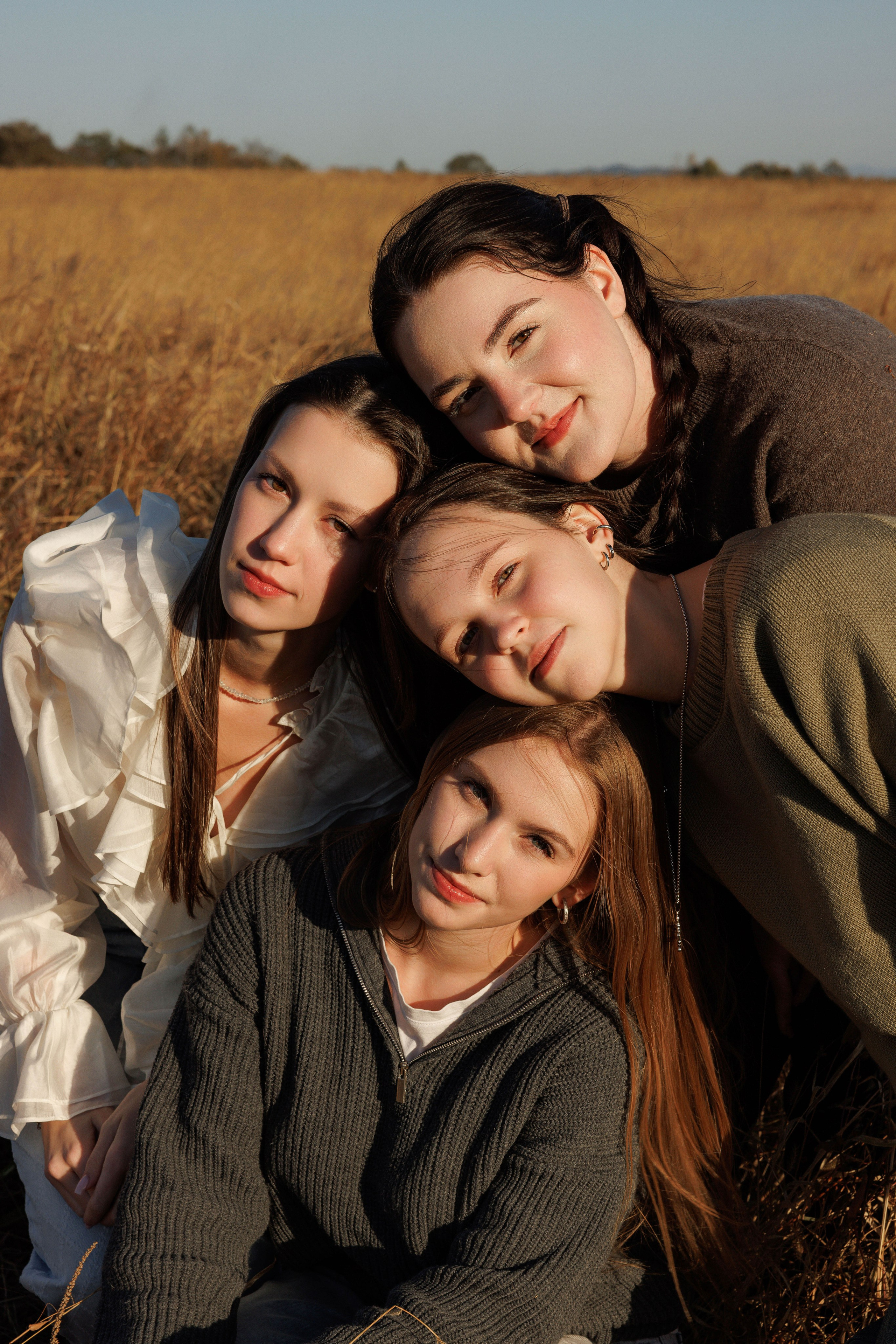 Осень 11 класс (съемка в поле). Photoalbum-vl.ru