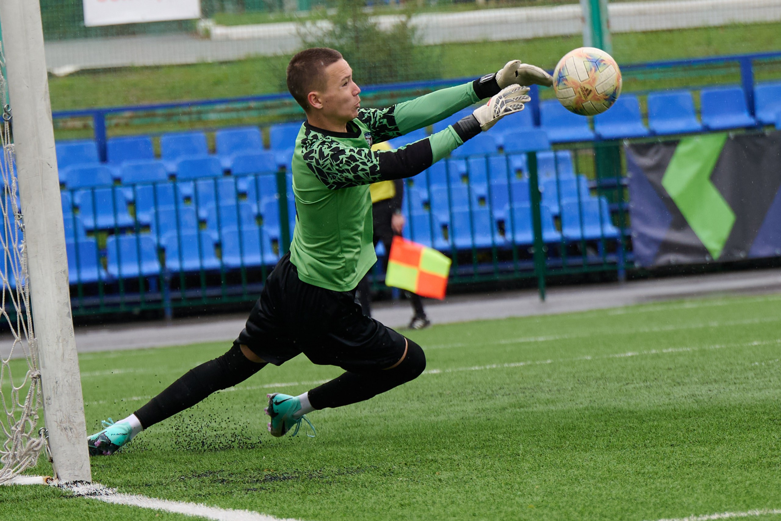 Кубок РФС среди юношеских команд клубов ФНЛ «Приволжье». Спортивный репортажный фотограф в Ижевске Сергей Мерзляков