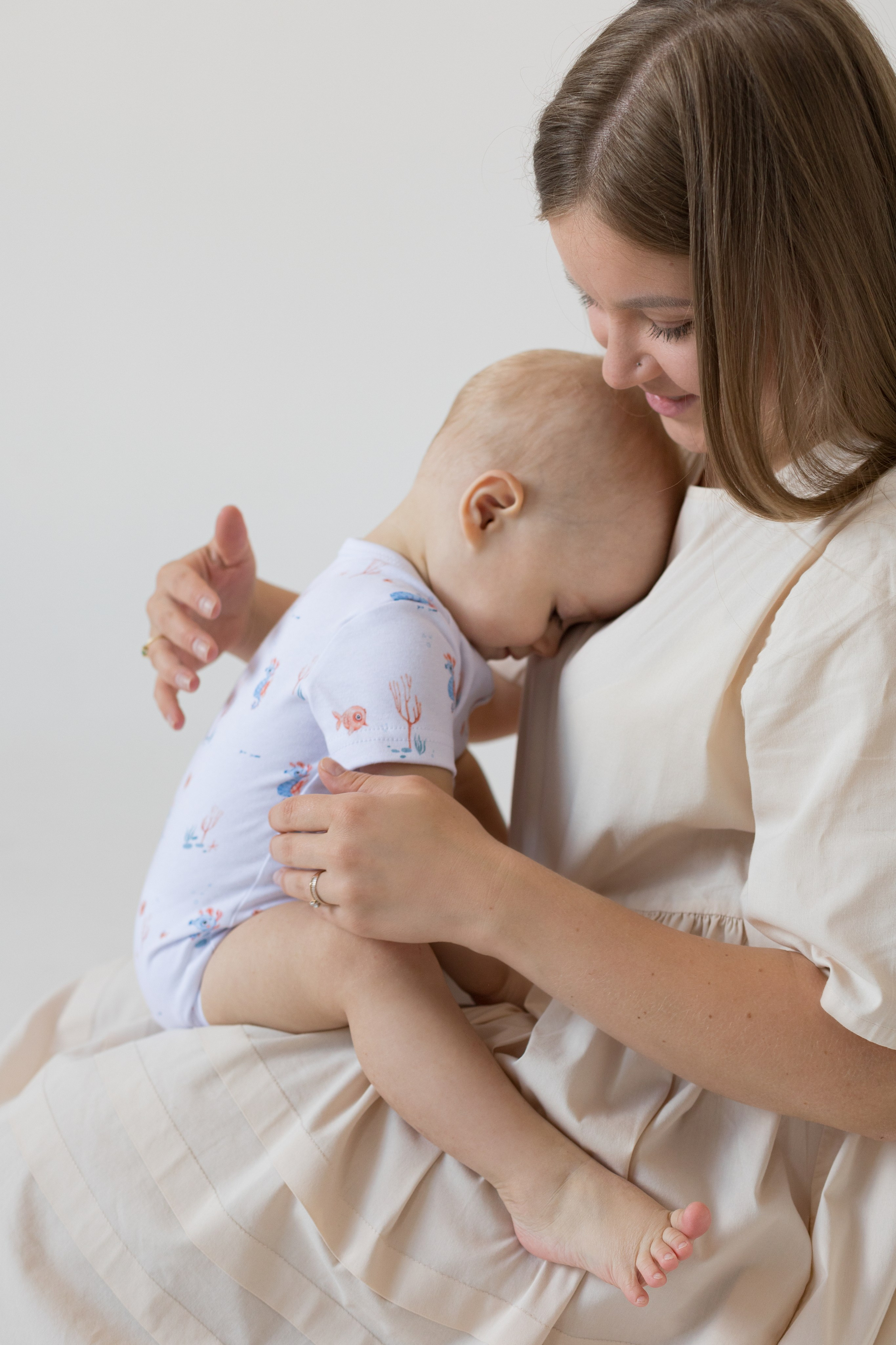 Фотосессия одежды для новорожденных детей. Детский и контент фотограф Надя Волкова Санкт-Петербург