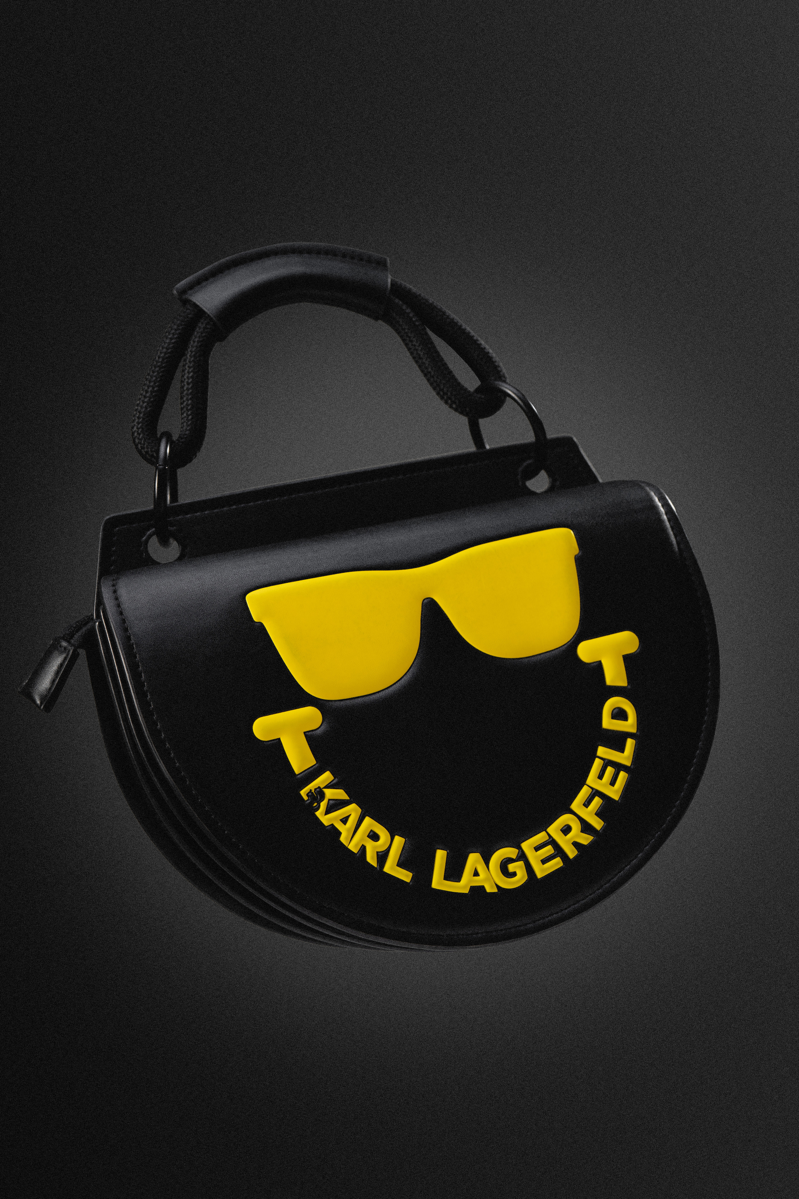 KARL LAGERFELD. OVIXON WEB