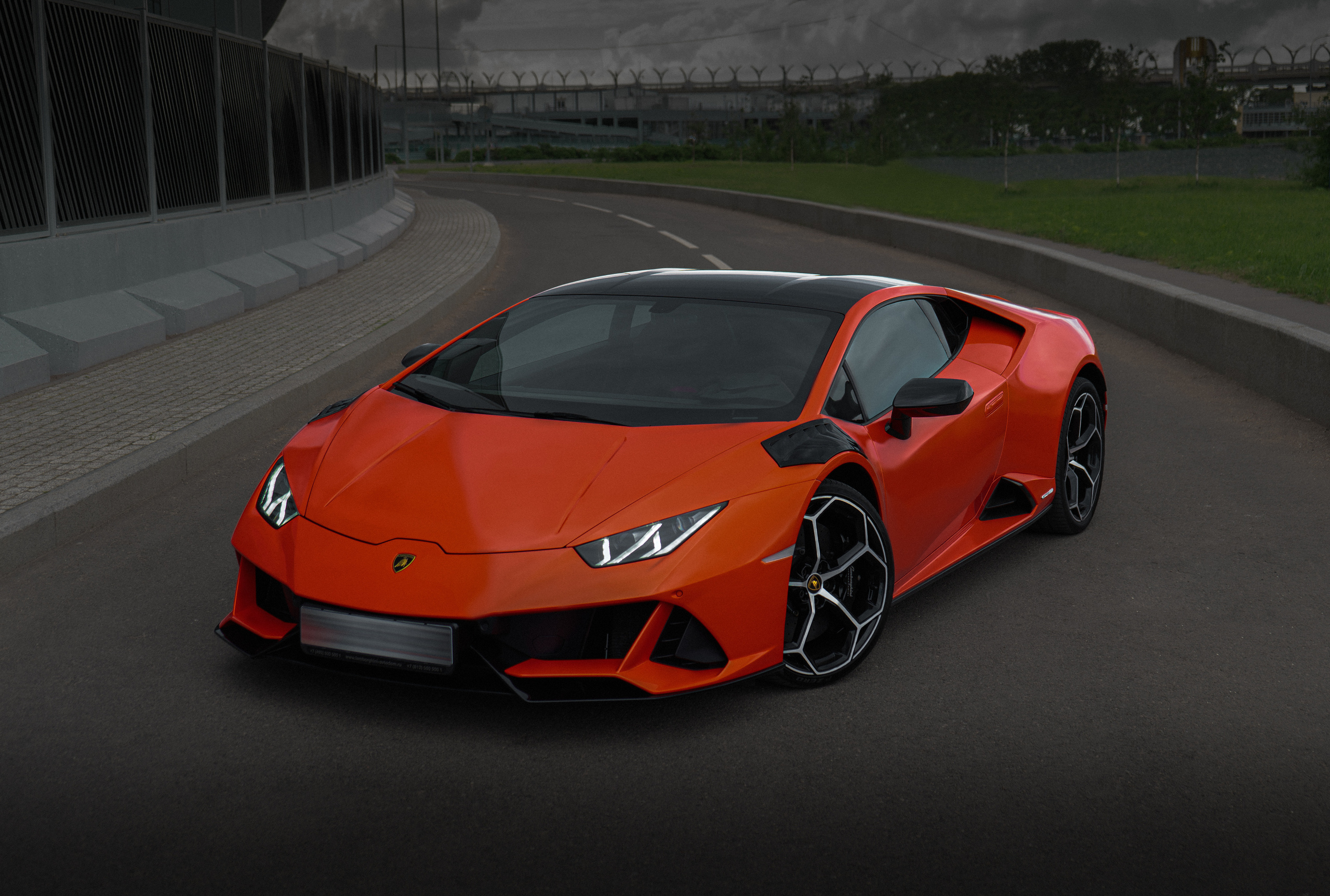 LAMBO. OVIXON WEB
