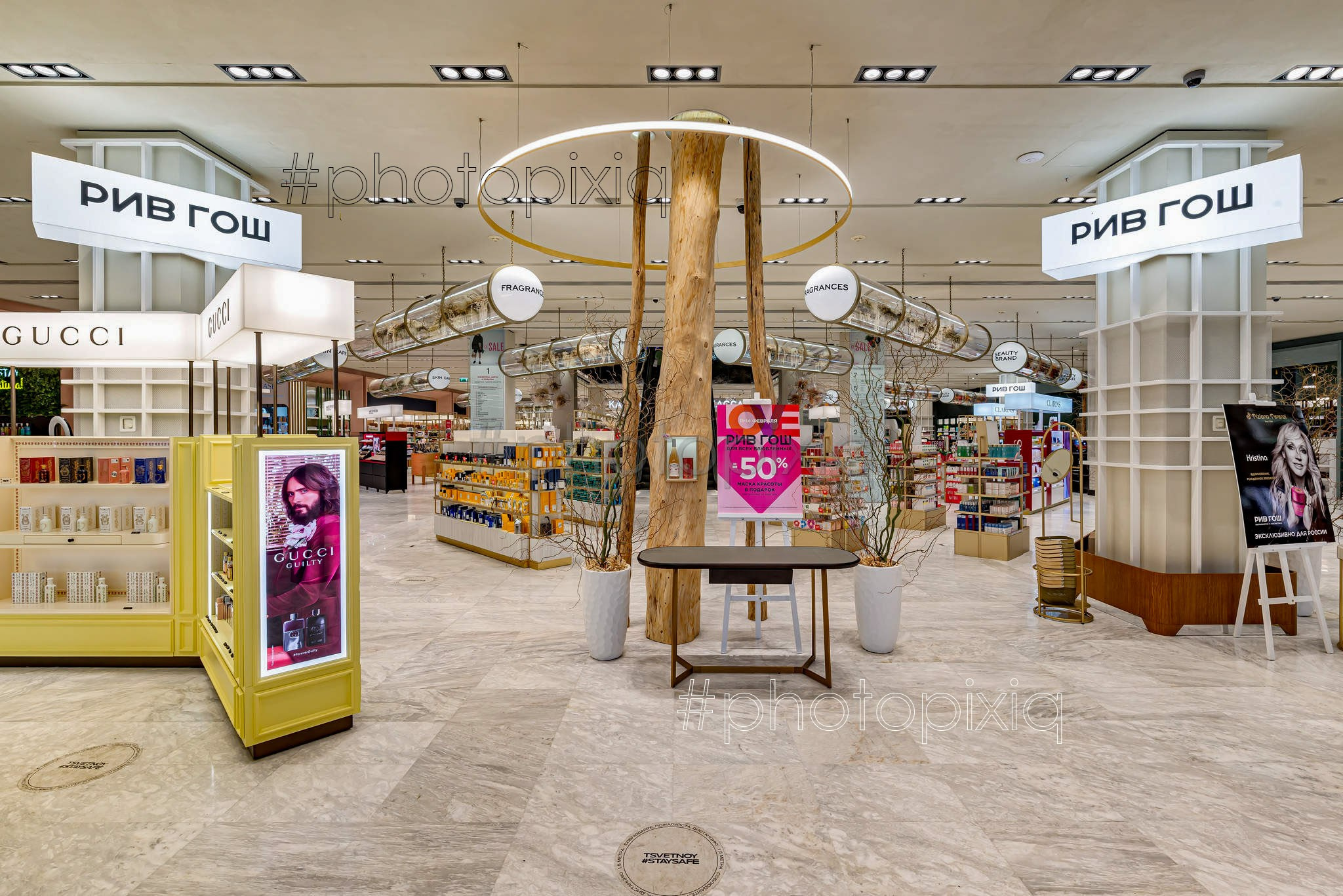 Интерьерная съёмка магазина парфюмерии и косметики Рив Гош. Интерьерная съёмка и виртуальные туры — Интерьерный фотограф Кузнецов Сергей (photopixiq)