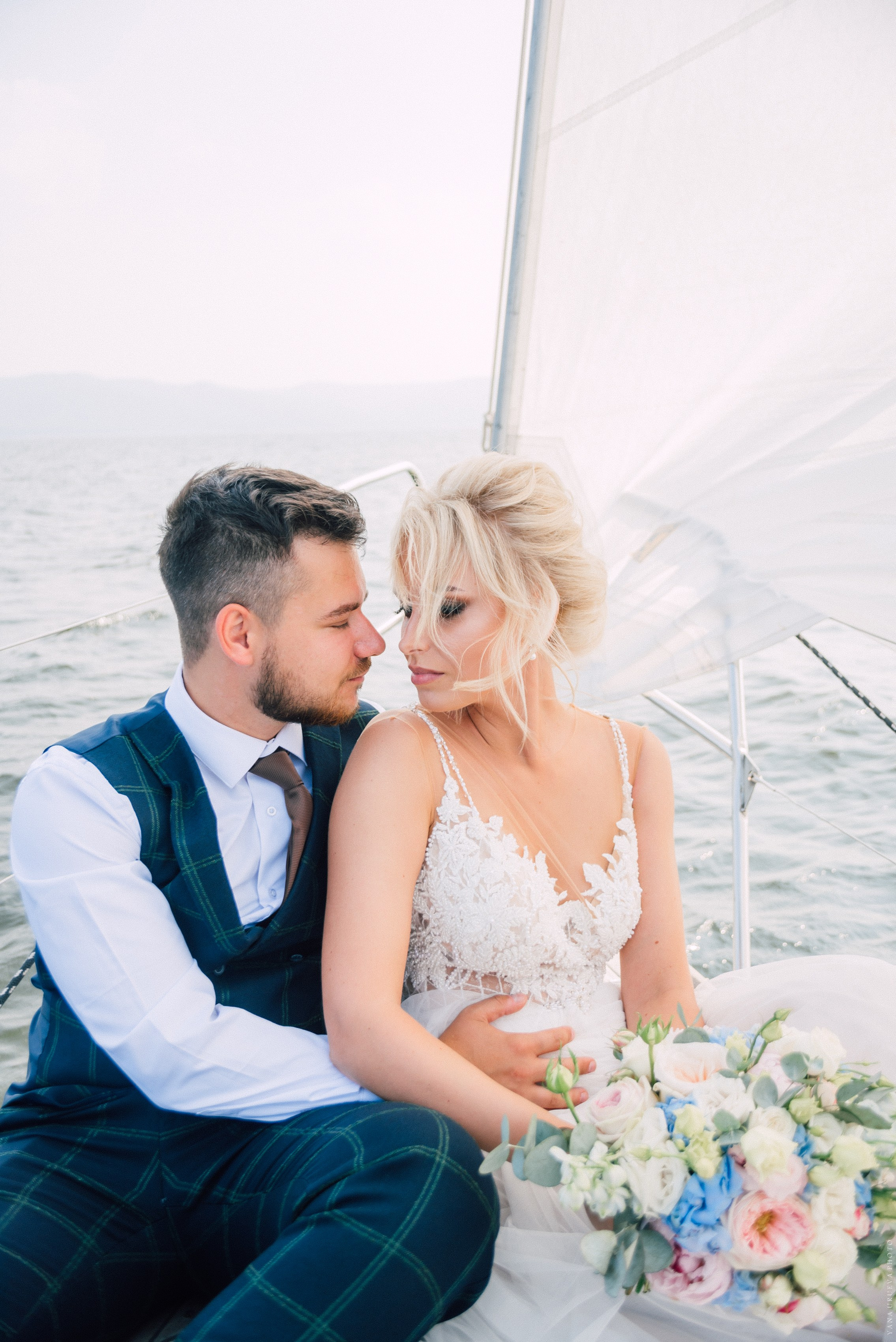 Свадебная фотосессия в Тольятти. Свадебный и контент- фотограф в Тольятти, Самаре, Москве Яна Уруева