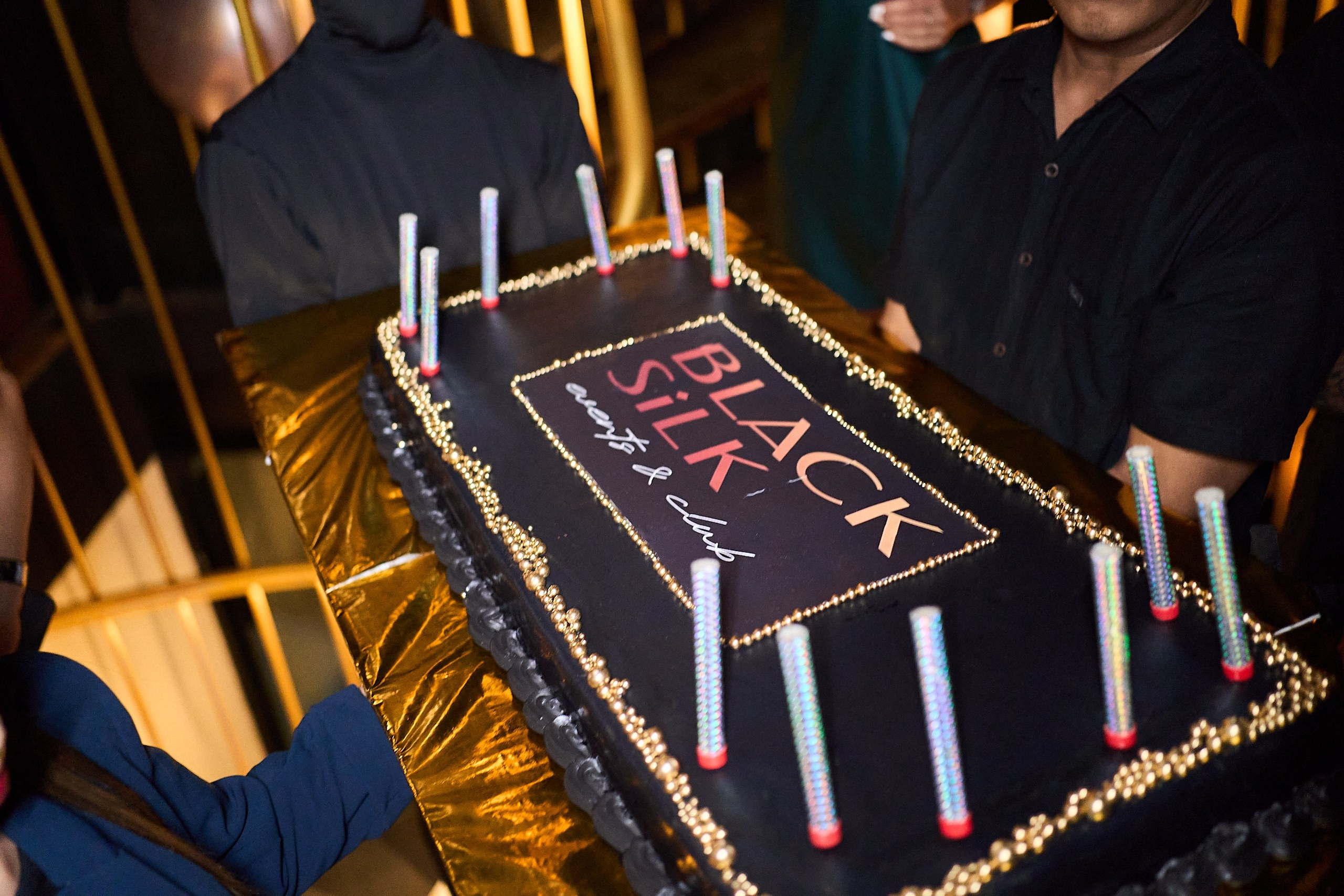 Black silk. Главная