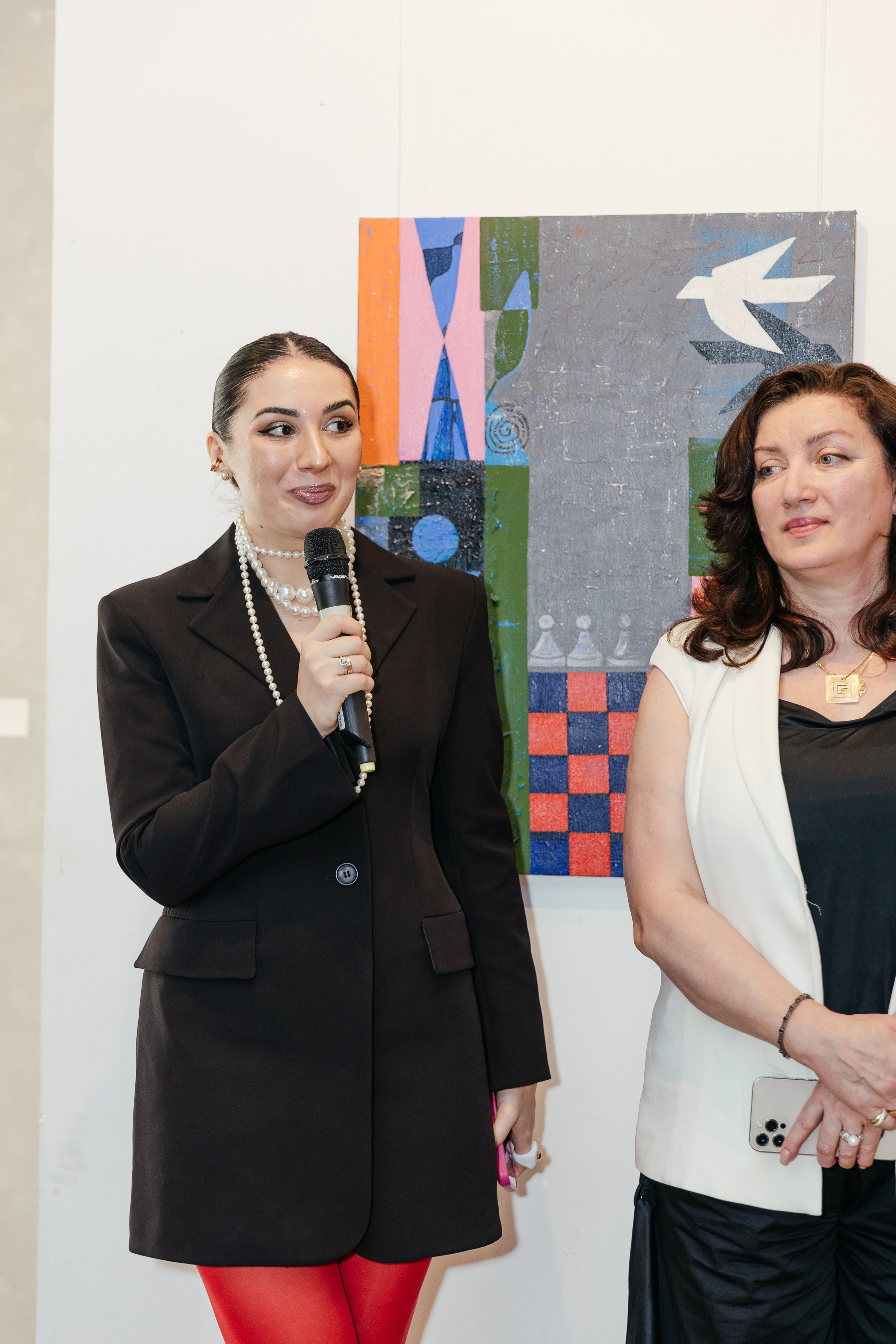 Выставка Лиры Алборовой «Цвет — это я». Свадебный и репортажный фотограф в Санкт-Петербурге Николай Голованов