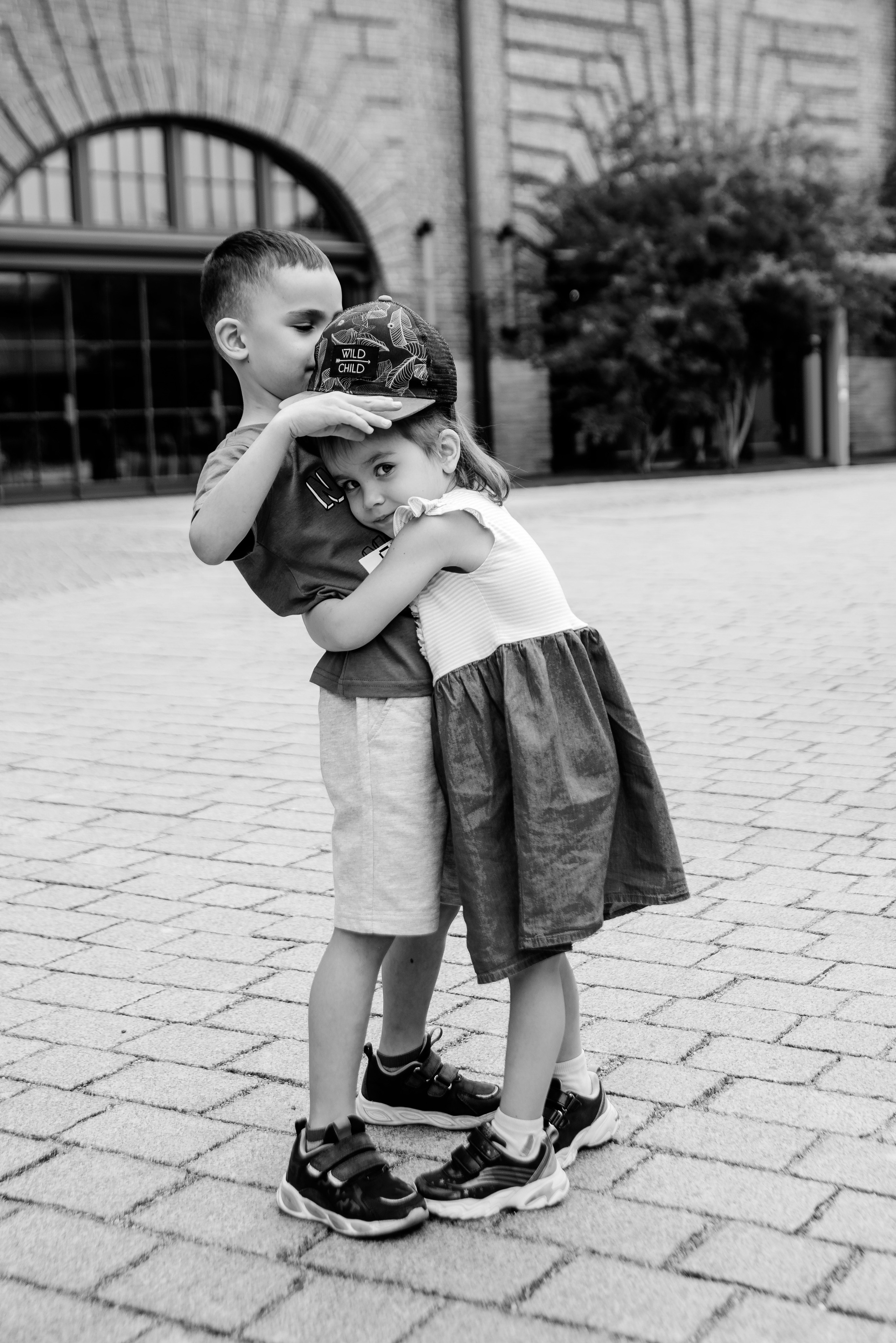 Уличная семейная фотосессия. Фотограф Ксения Осипян