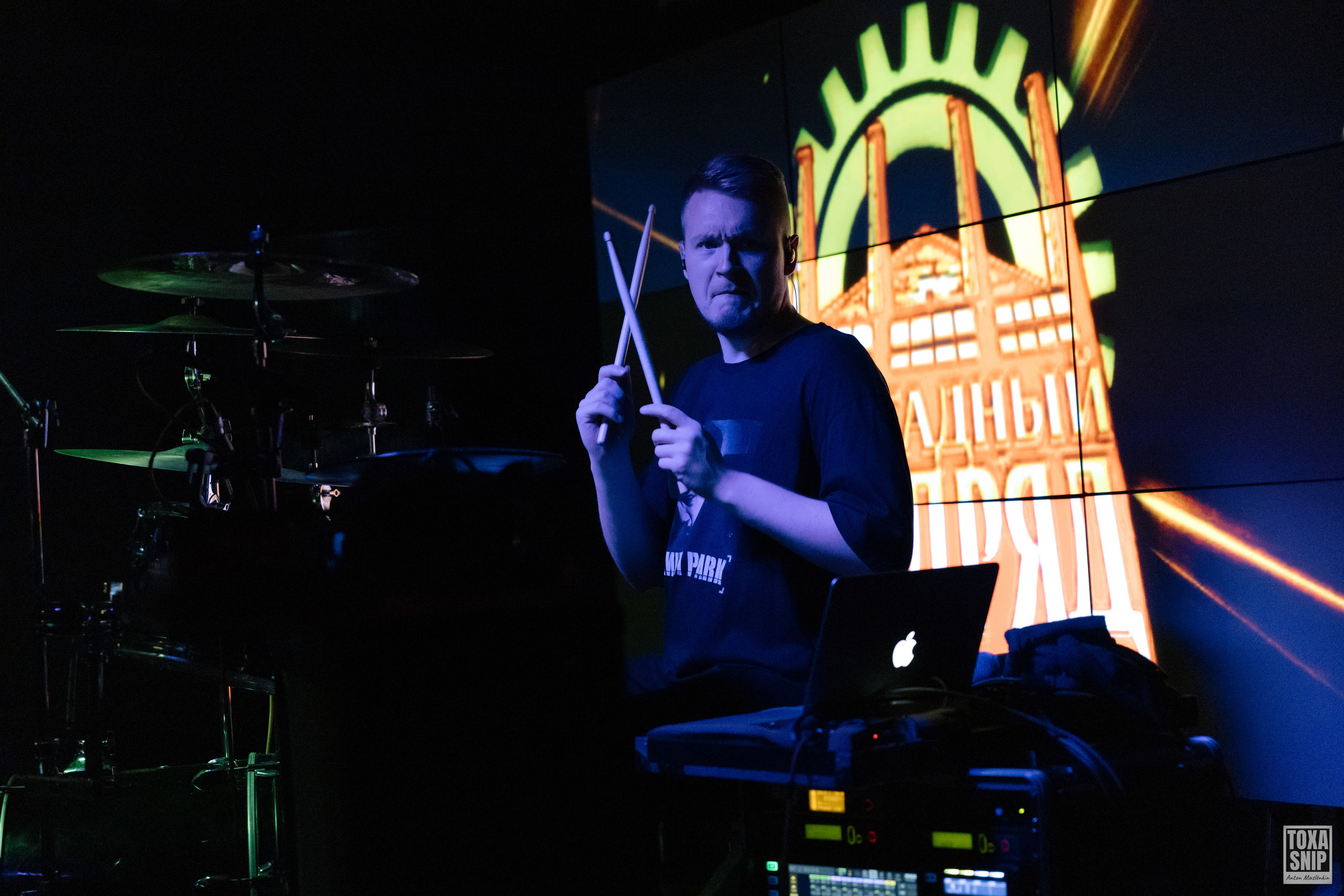 Бригадный подряд (03.10.2025). Toxasnip Photo | Anton Maslenkin