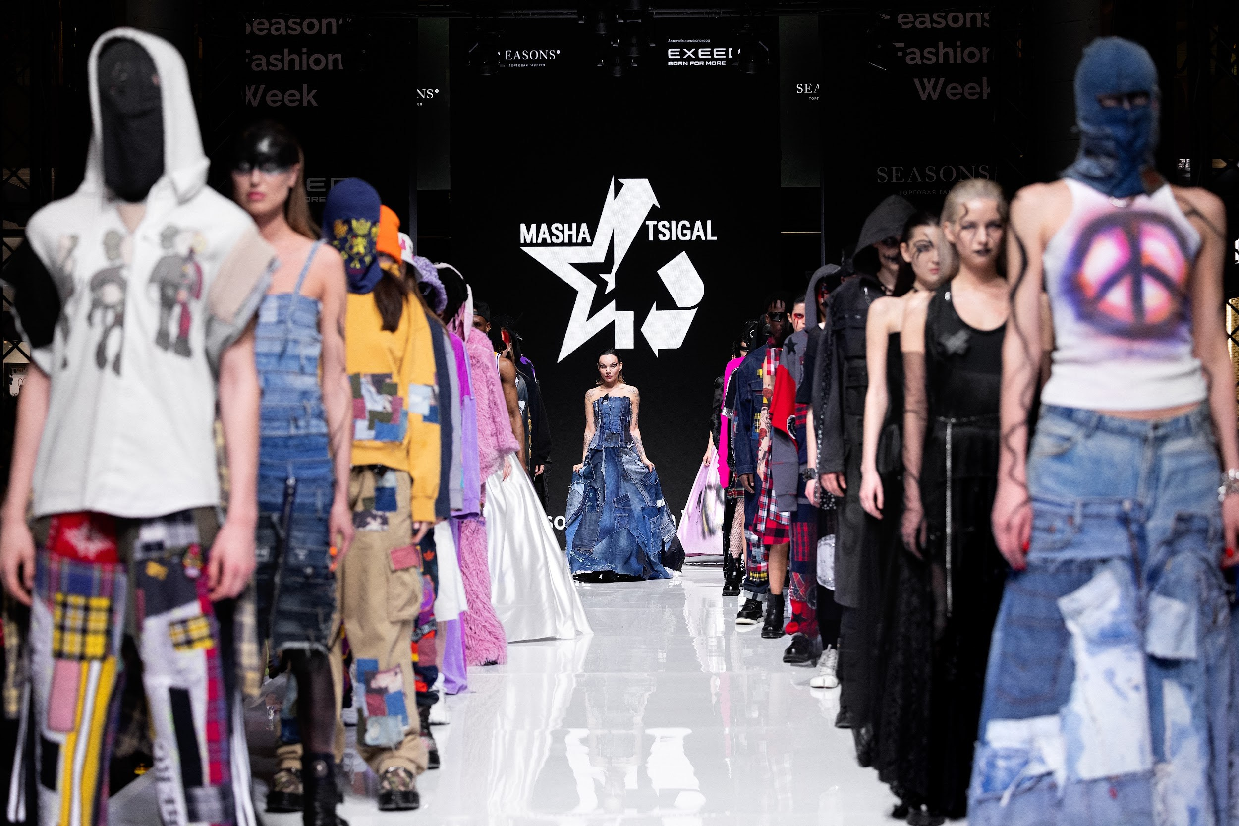 Season Fashion Week 2022. Kirillova Studio — мастерская декора и событий Юли Кирилловой