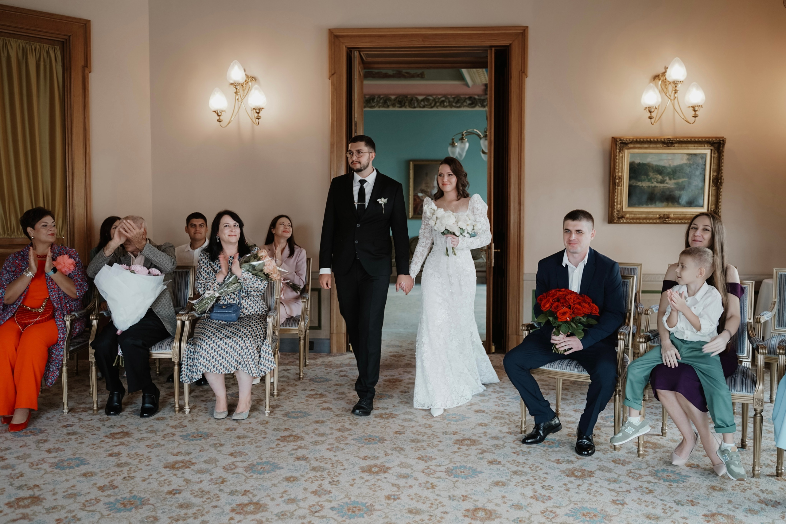 Утро невесты и жениха в отеле Plaza Garden Moscow WTC, роспись в отеле Националь и прогулка у Большого театра