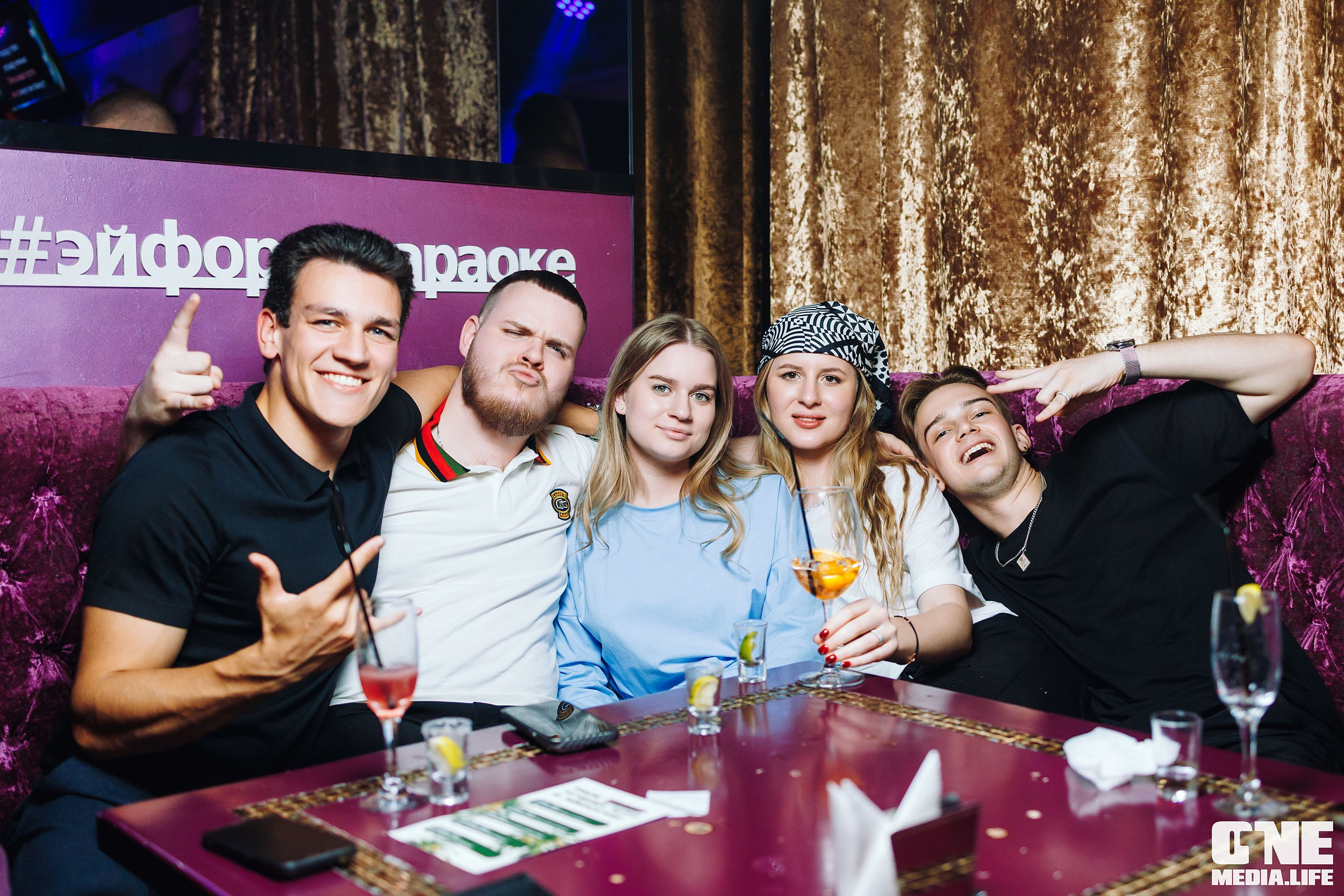 Фоторепортаж из караоке-клуба Эйфория. One Media Life: фоторепортажи, фотоотчеты с мероприятий и заведений