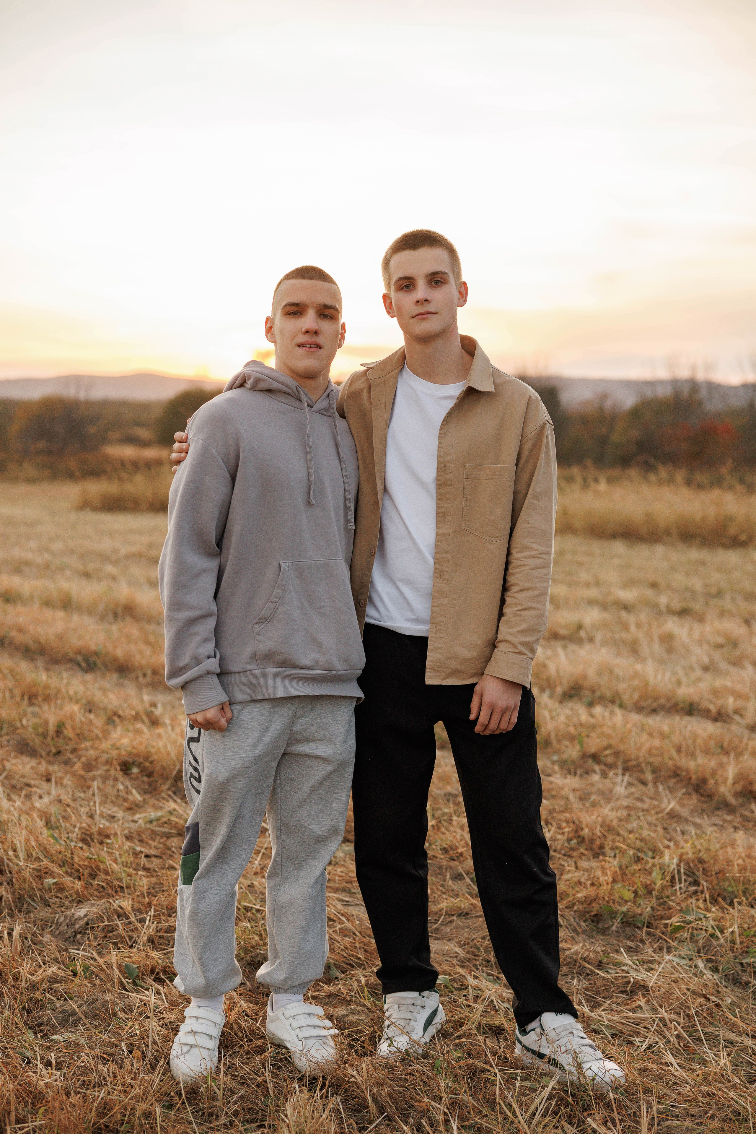 Осень 11 класс (съемка в поле). Photoalbum-vl.ru