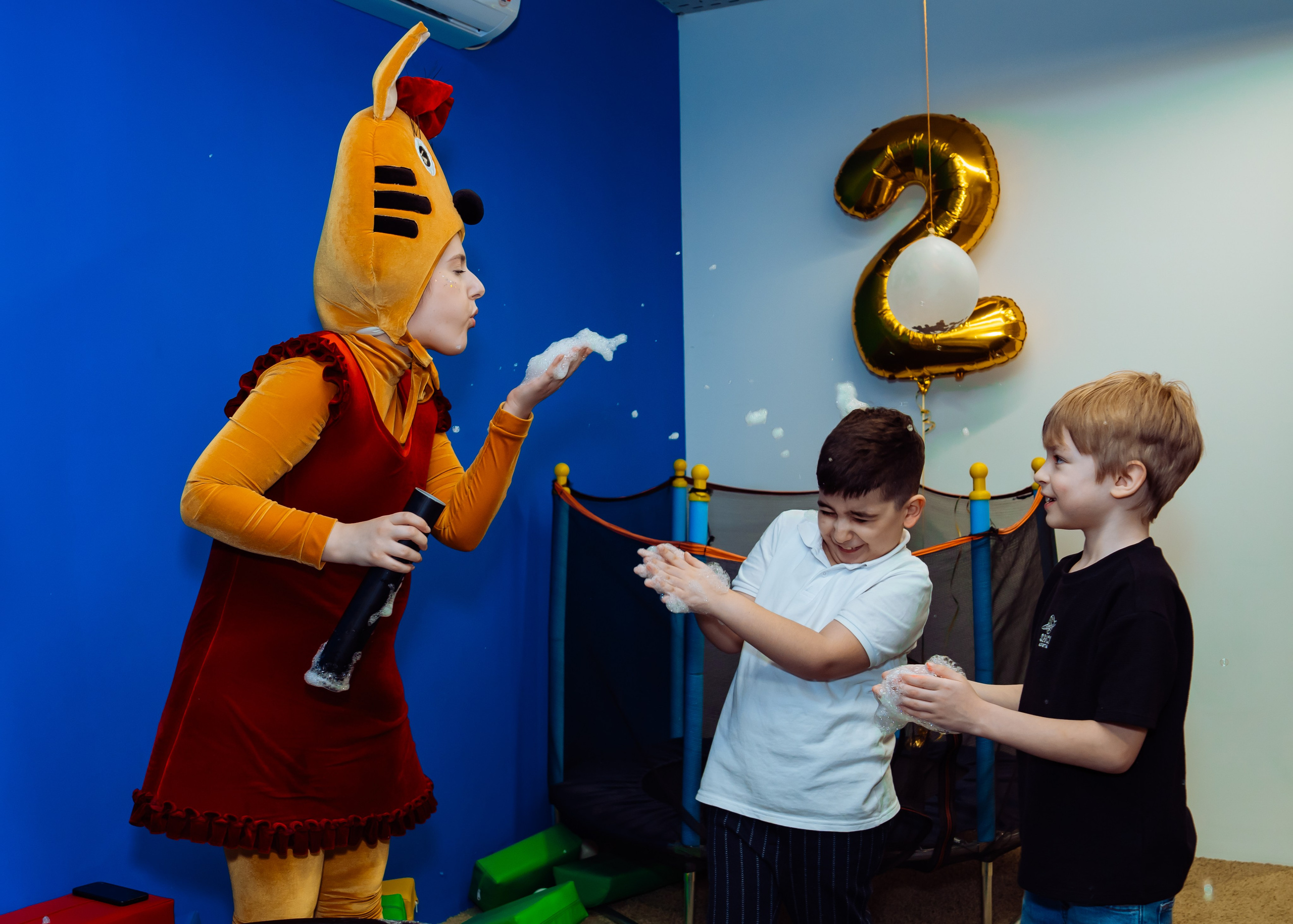 Карамелька в гостях у Романа. Крамер Юлиана детский и семейный фотограф