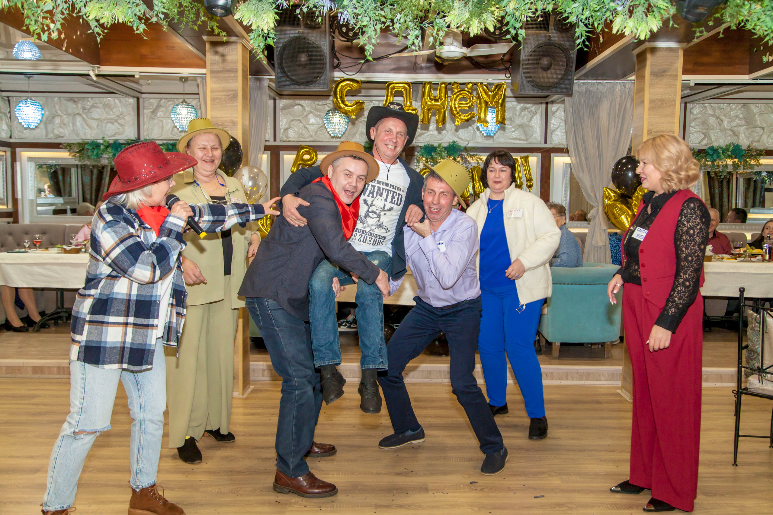 Ведущая Жанна Забойная. Ведущий, Тамада, DJ, фото в Перми. Хорошее настроение