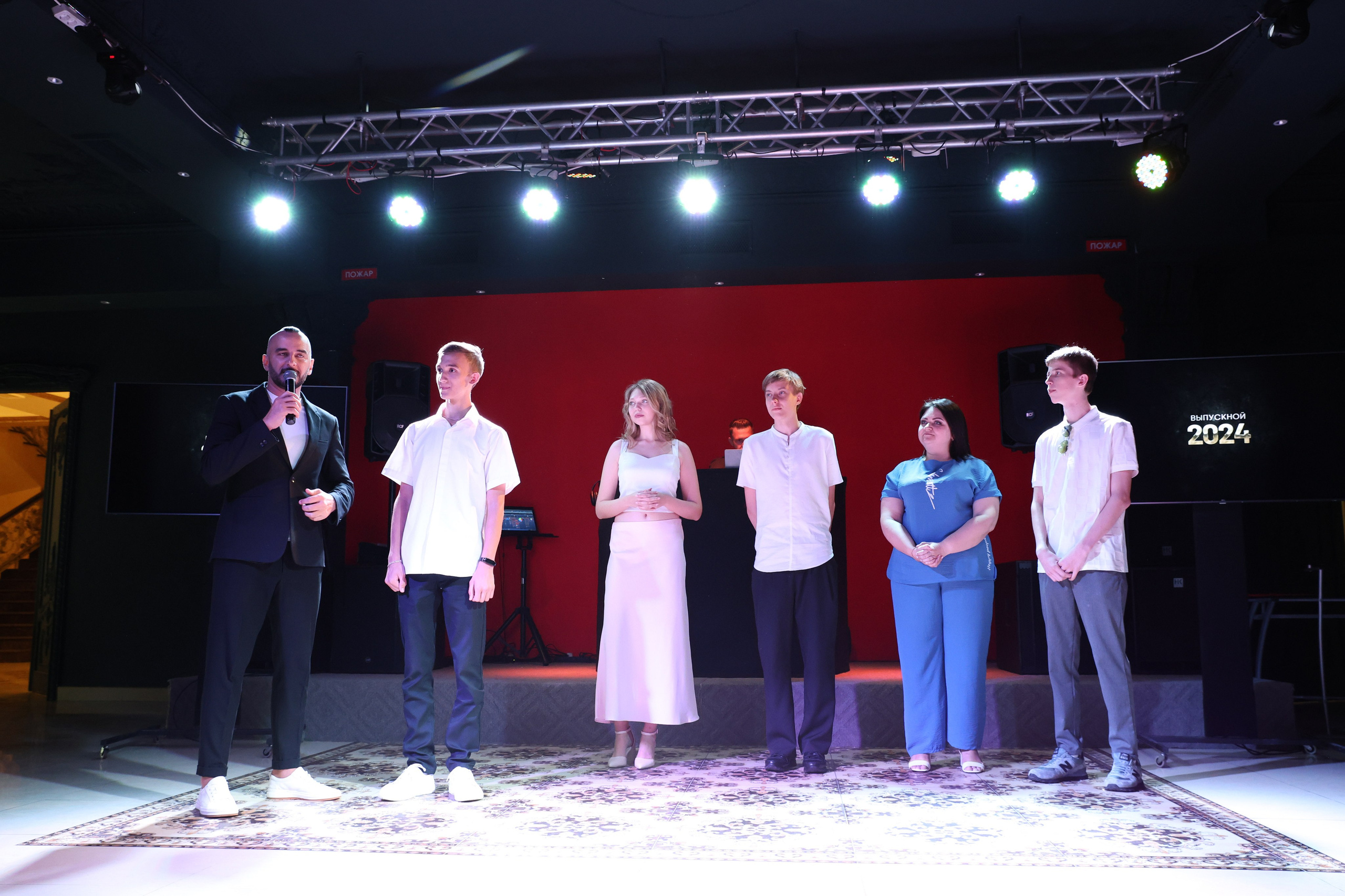 ВЫПУСКНОЙ Анапа. Репортажный и мужской фотограф в Краснодаре. Фотограф в Краснодаре