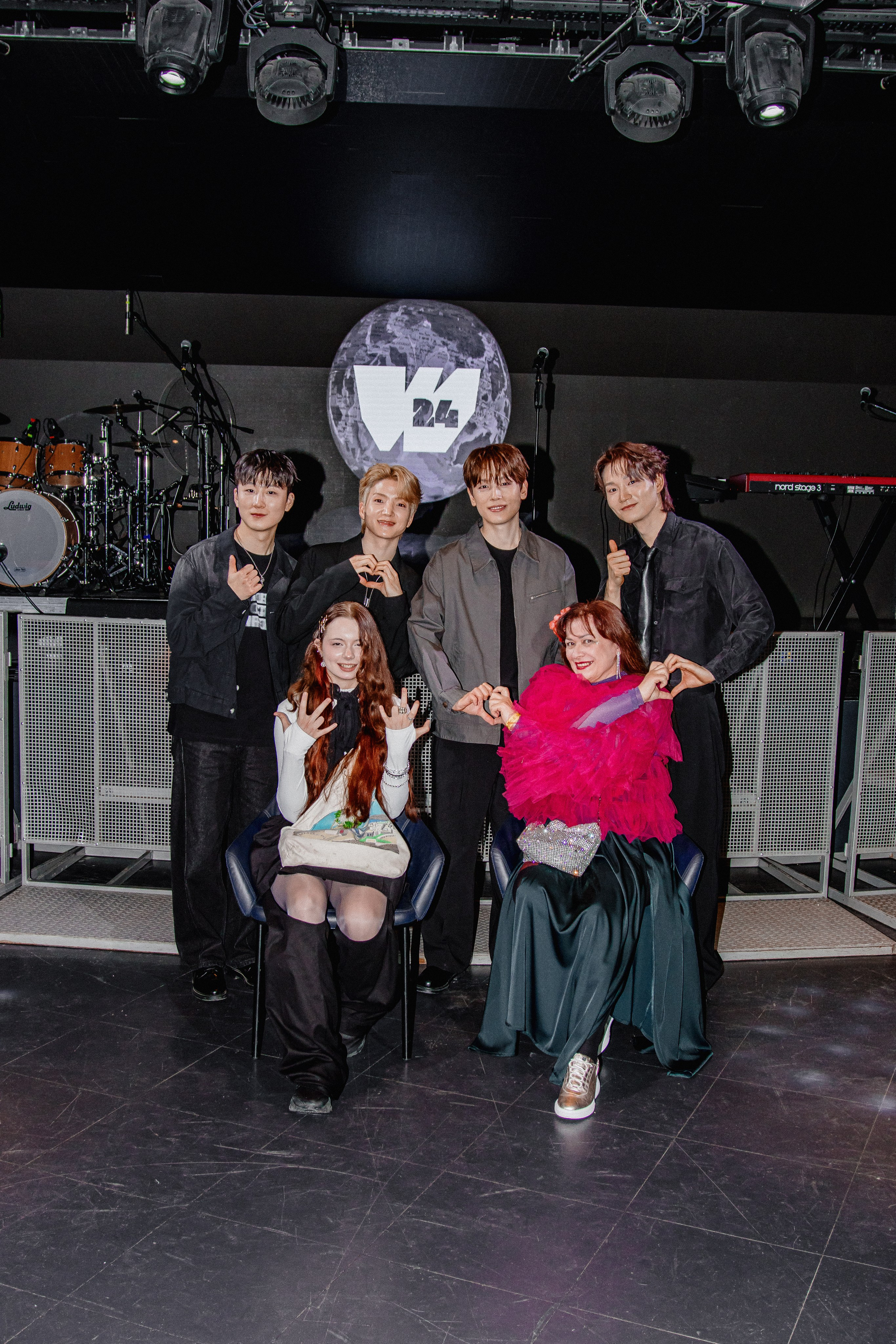 K-pop W24 Teleclub Centr club 04 / 2025. ФОТОГРАФ ЕКАТЕРИНБУРГ