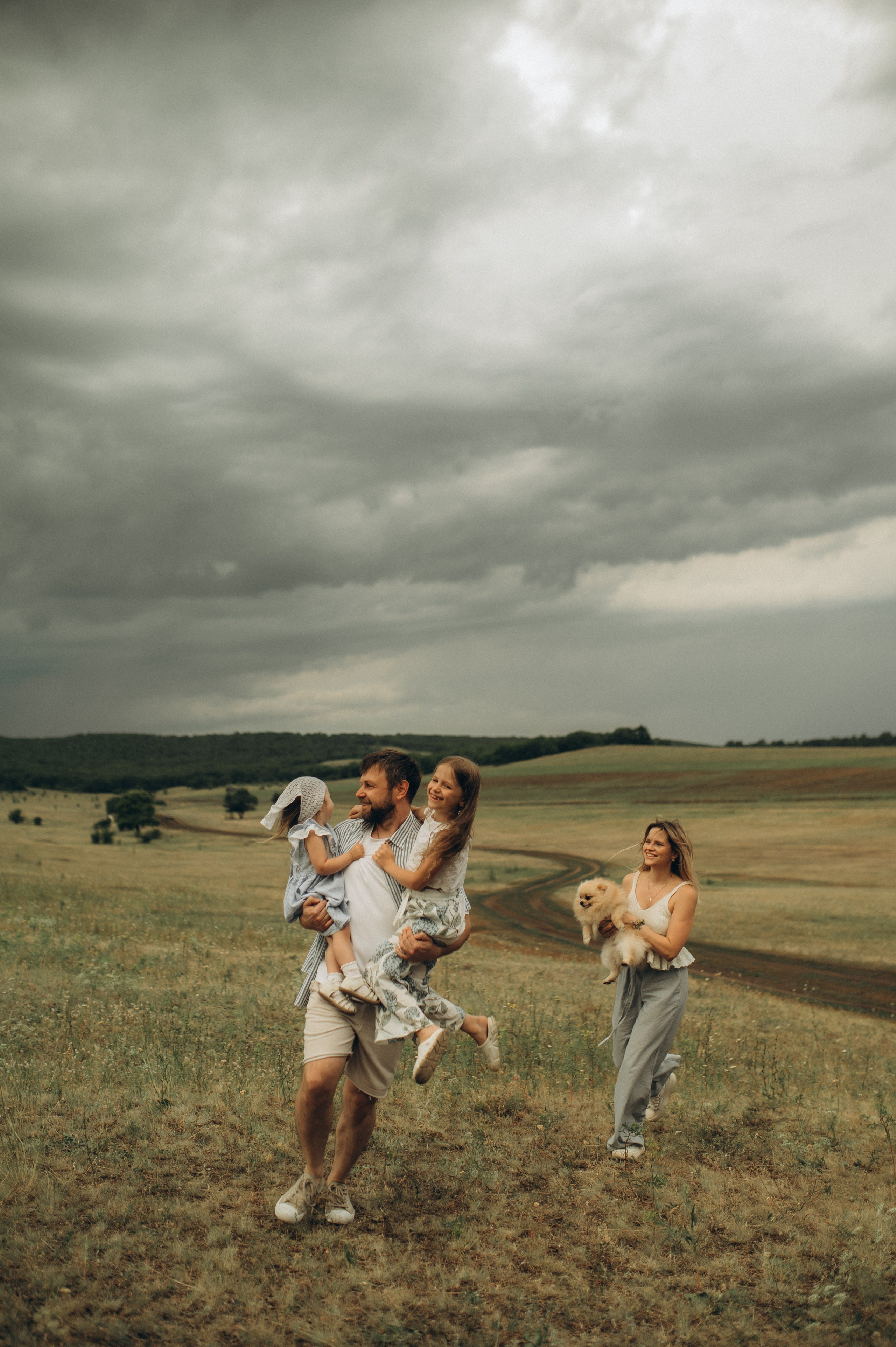 В грозу. Фотограф Быстрова Дарья г. Москва