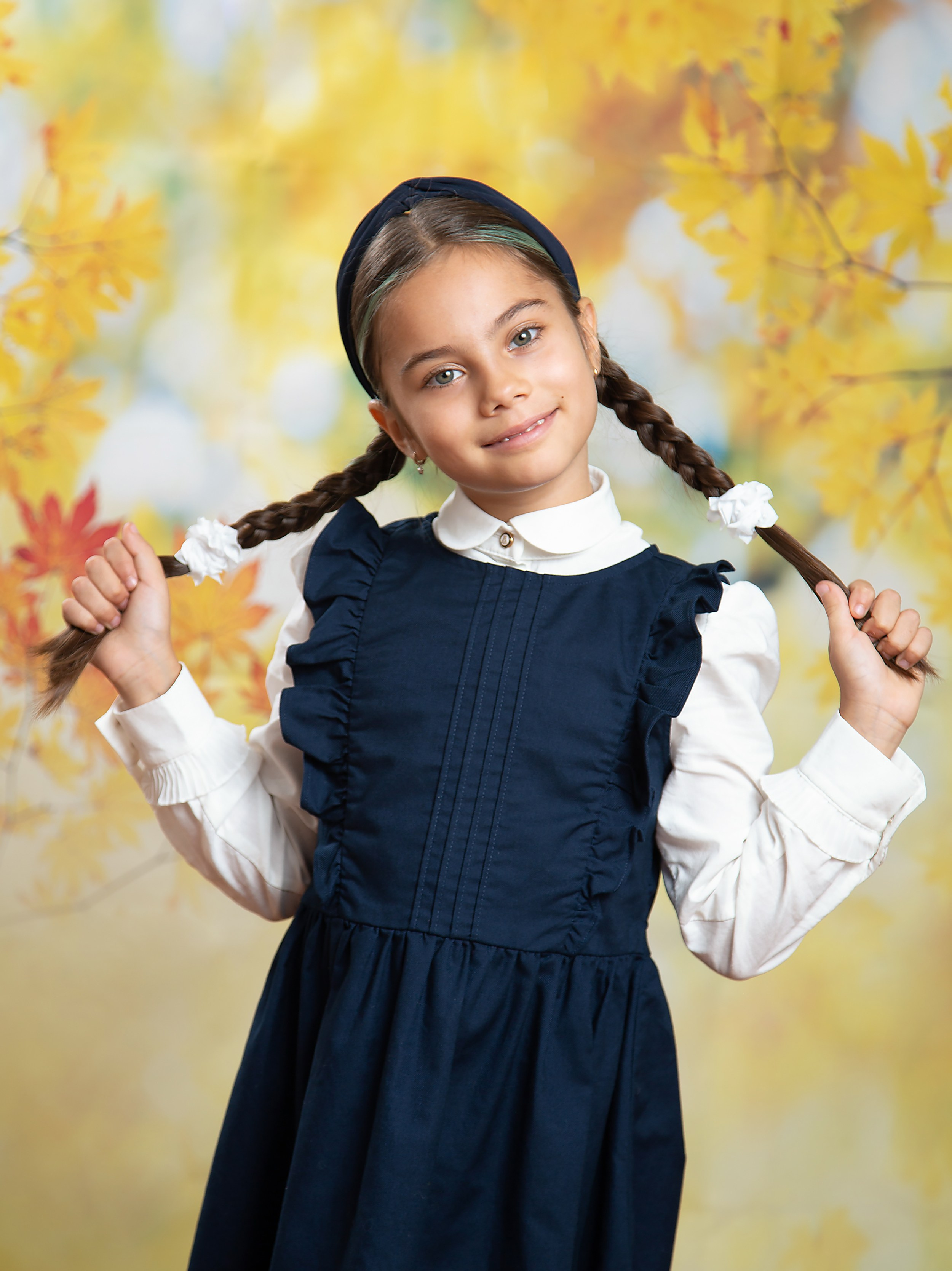 портрет в школе ученицы девочки начальной школы