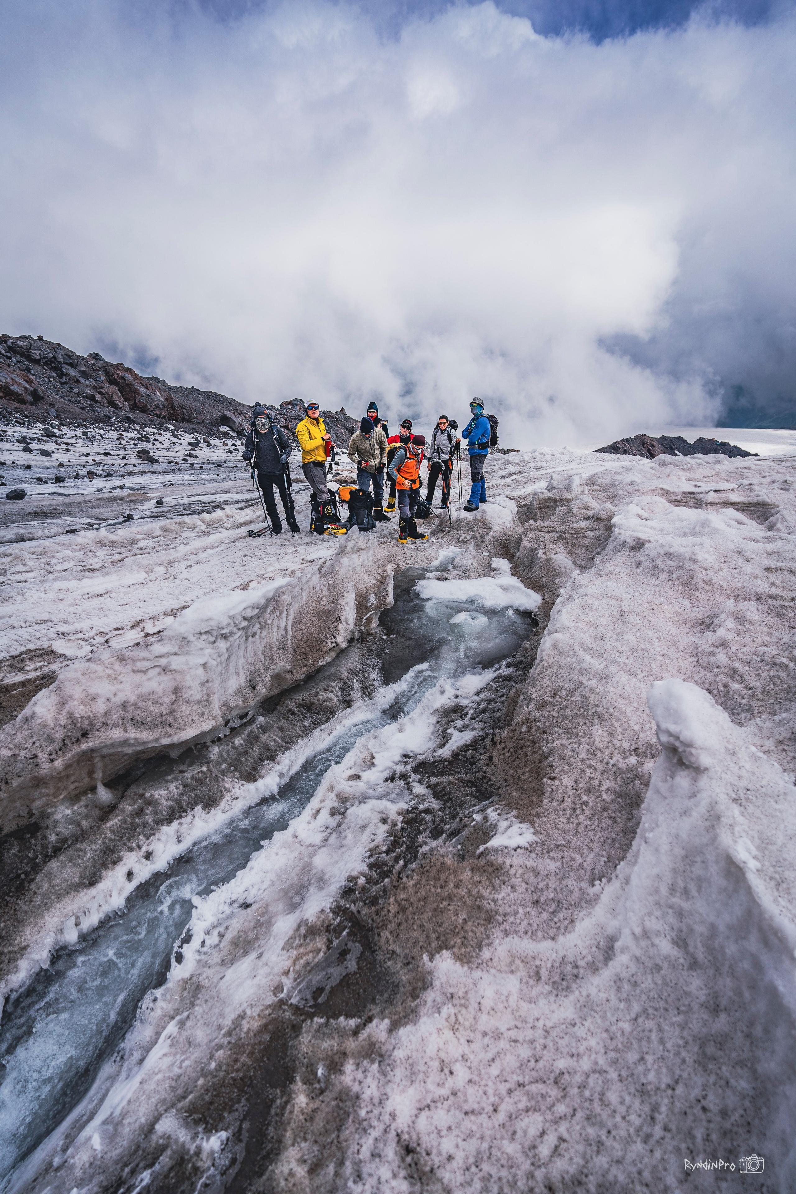 Восхождение на Эльбрус 26 августа 2023 Стремление. Репортажный фотограф в Краснодаре Рындин Дмитрий