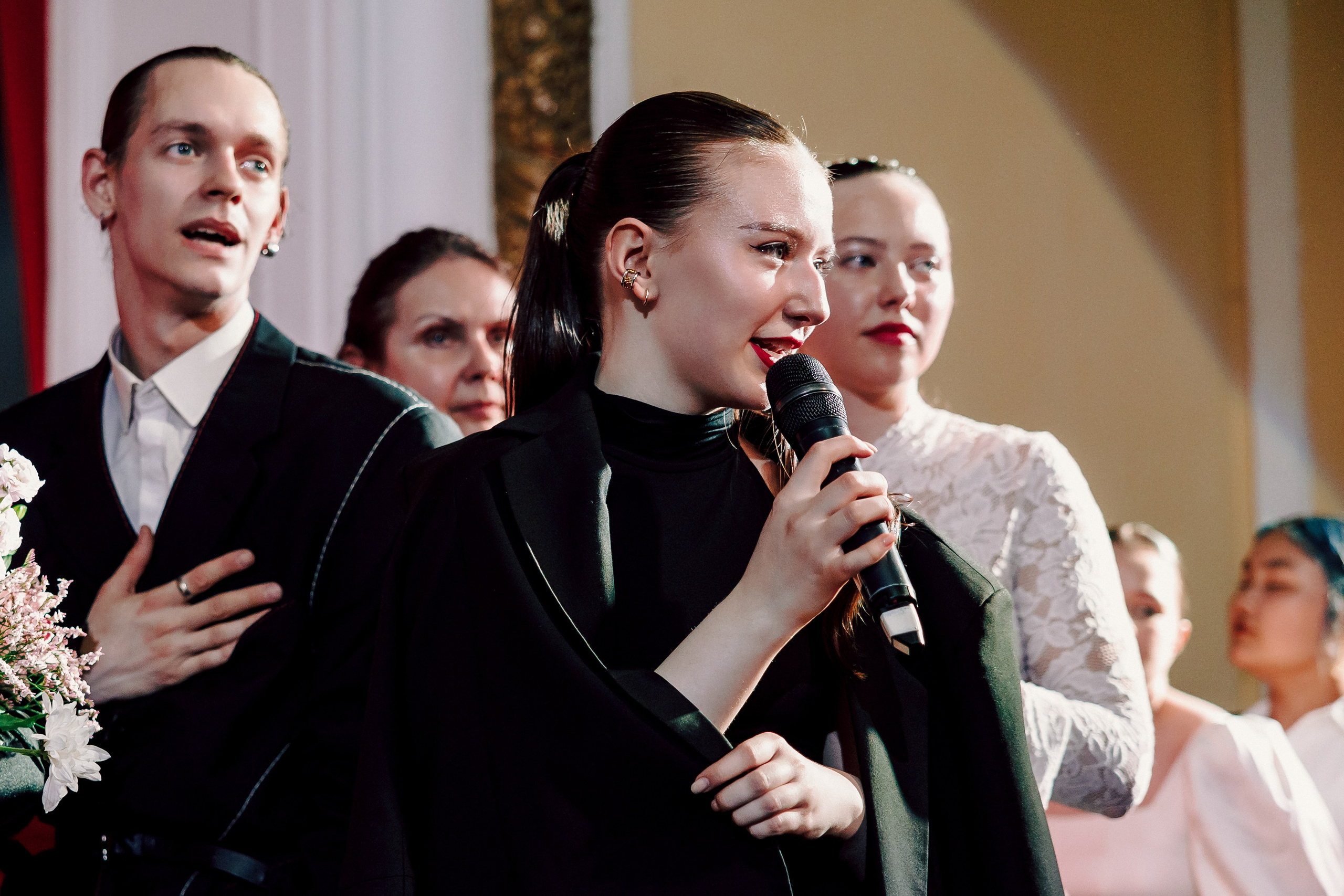 Отчётный концерт танцевальной школы «Red Rabbits» 2025. Лёшка Варзегов — фотограф