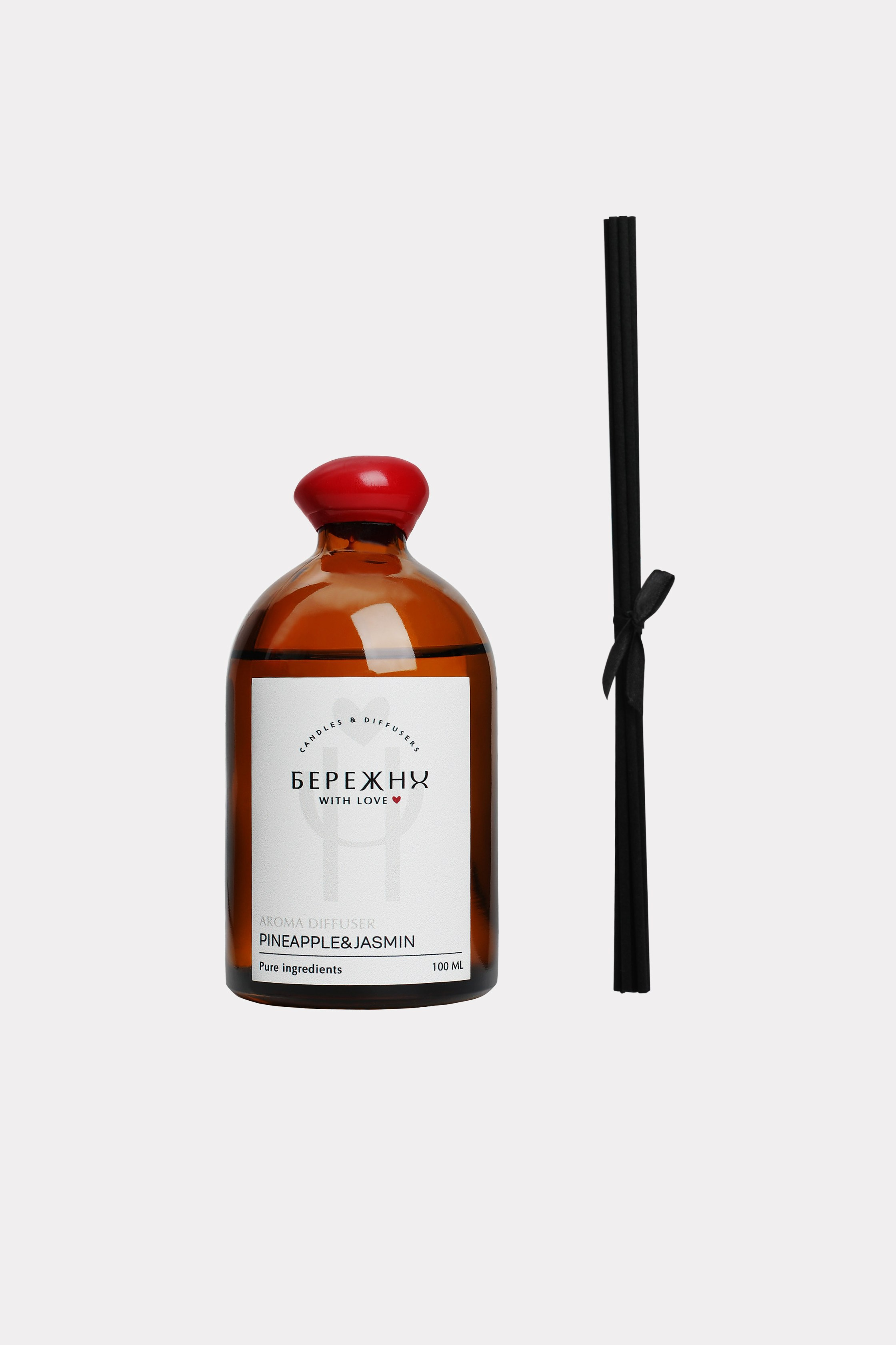 Свечи и диффузор. Фотостудия предметной и модельной съёмки для маркетплейсов