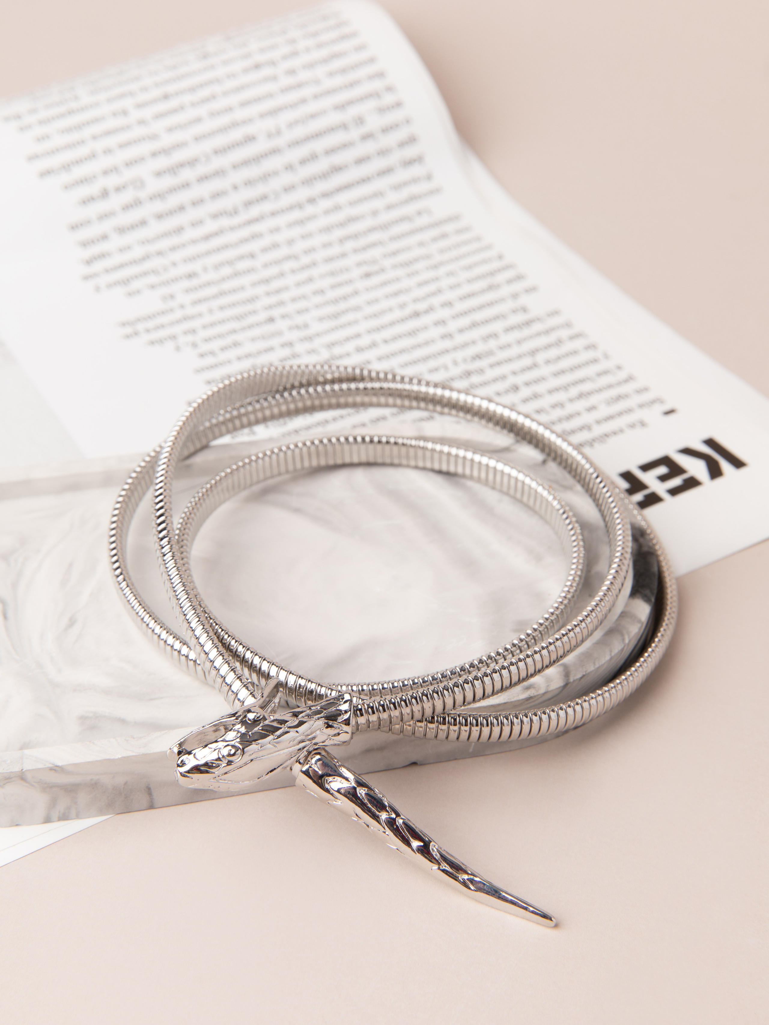 Украшения. Фотостудия предметной и модельной съёмки для маркетплейсов