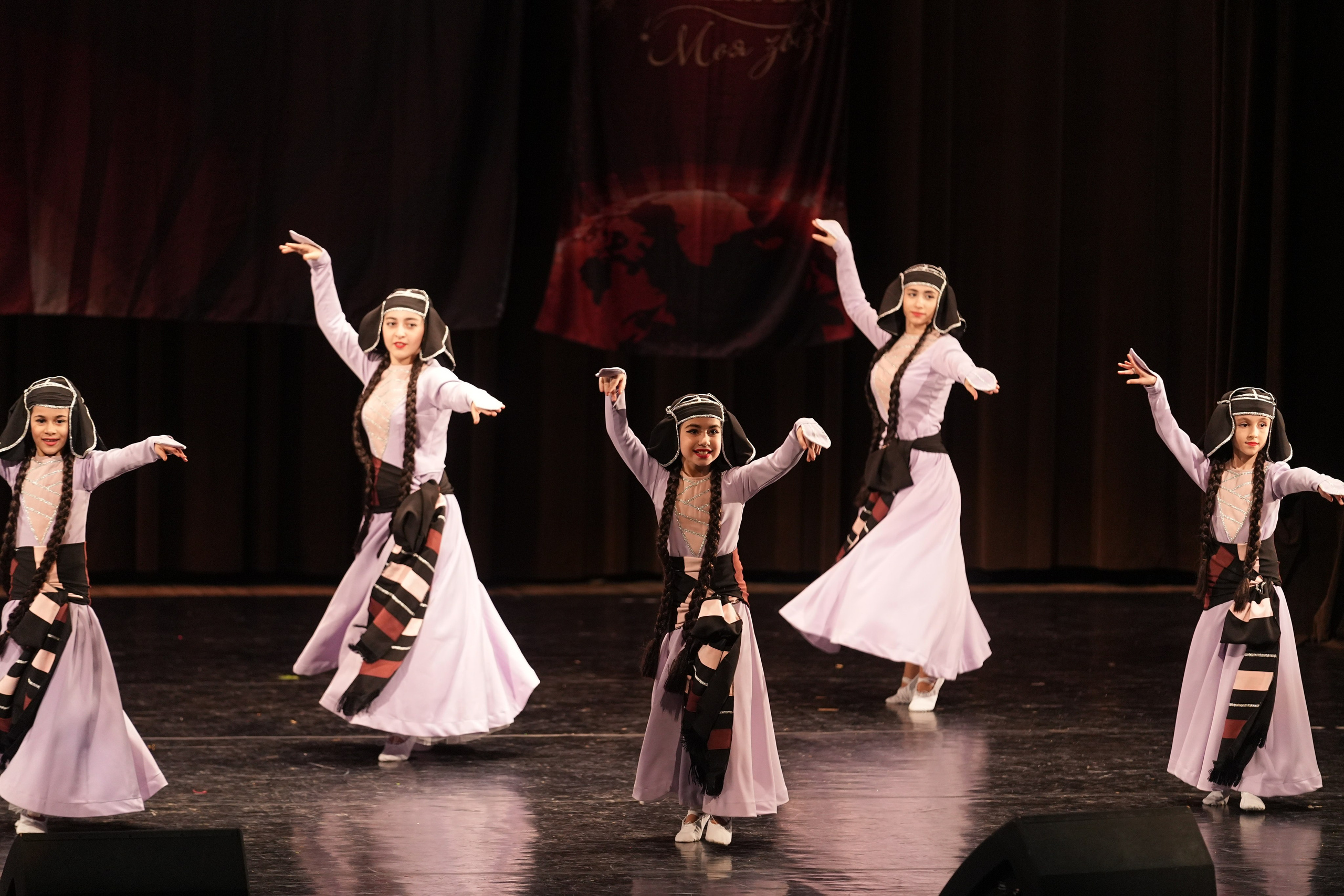 7 декабря, блок 3, г. Москва. Золотое яблочко