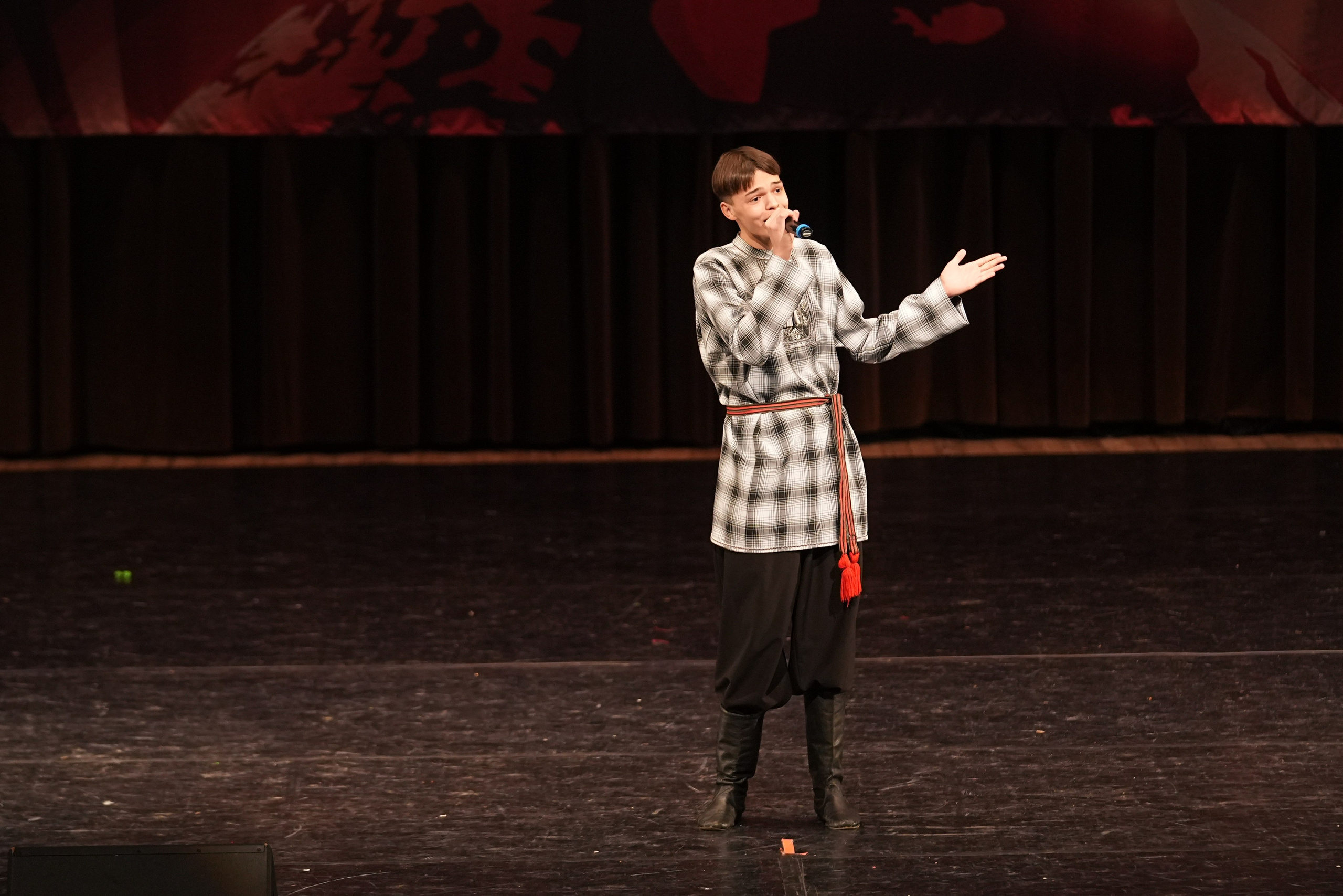 7 декабря, блок 3, г. Москва. Золотое яблочко