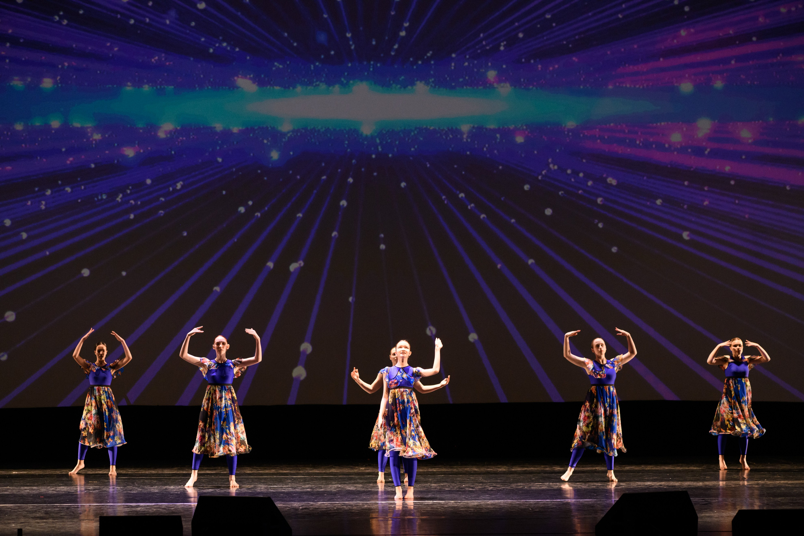 23 апреля, часть 2, БКЗ Октябрьский, г. Санкт-Петербург. Золотое яблочко