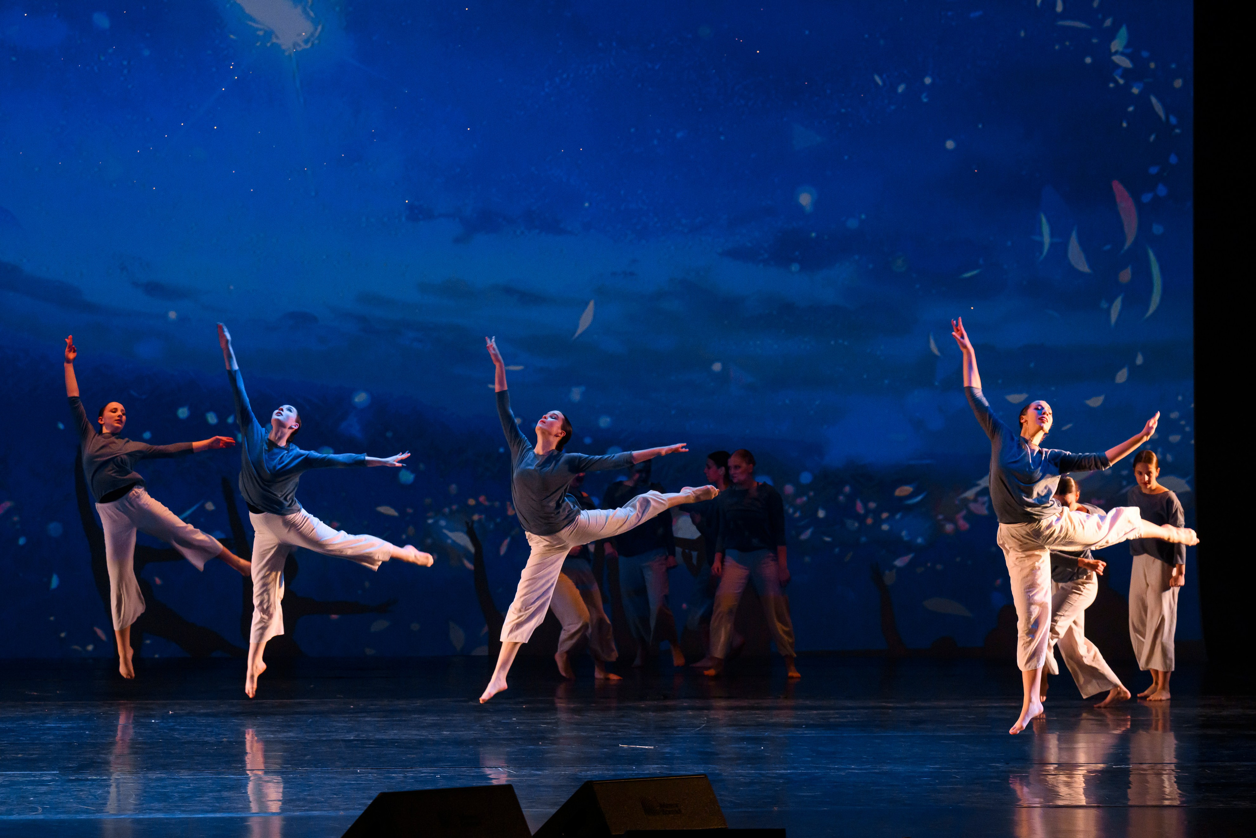 23 апреля, часть 1, БКЗ Октябрьский, г. Санкт-Петербург. Золотое яблочко