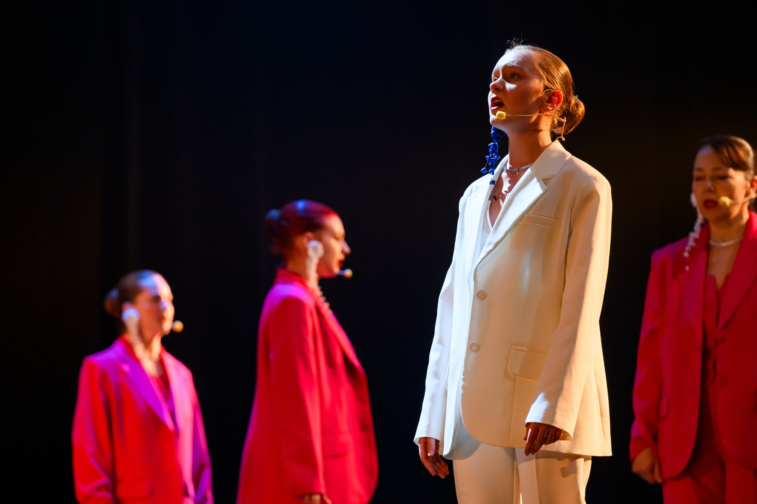 23 апреля, часть 1, БКЗ Октябрьский, г. Санкт-Петербург. Золотое яблочко