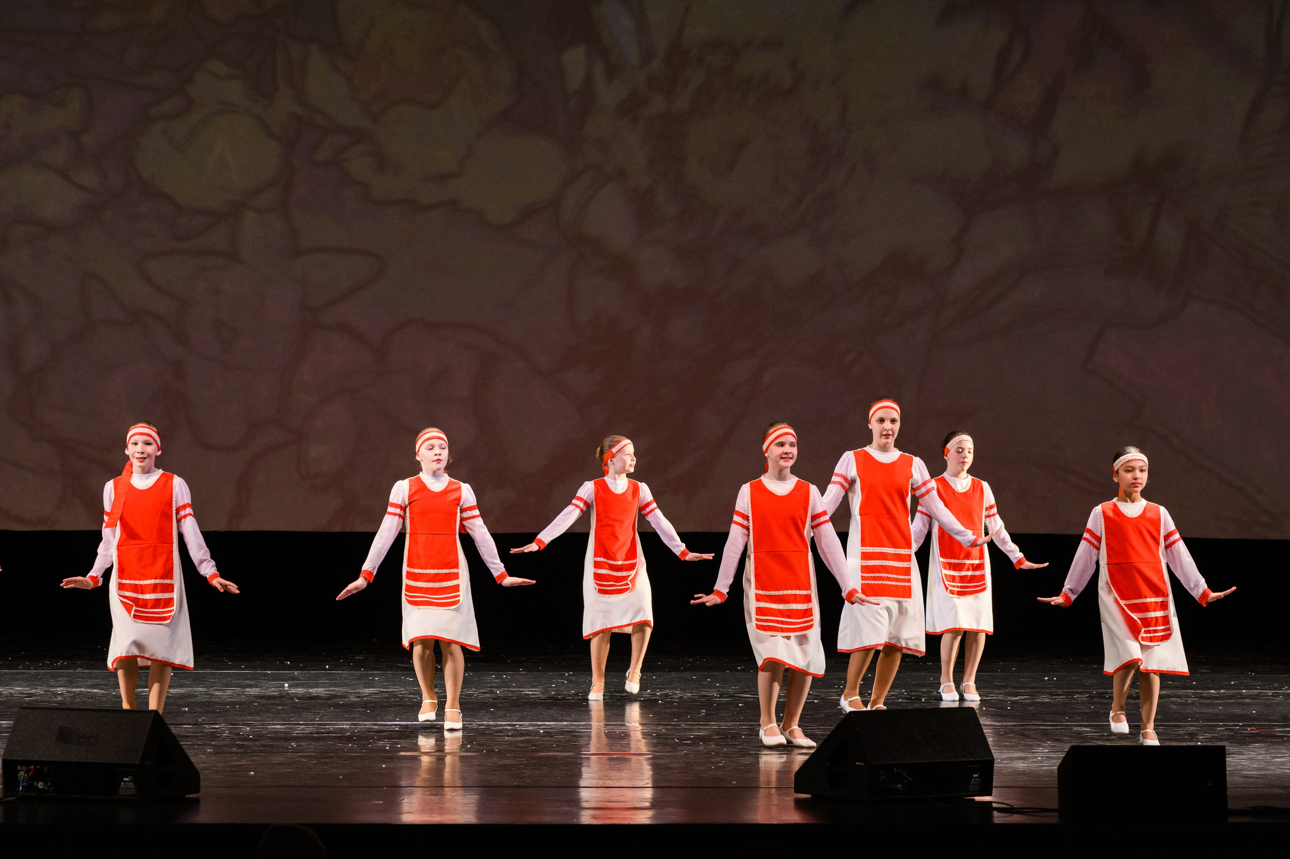 23 апреля, часть 2, БКЗ Октябрьский, г. Санкт-Петербург. Золотое яблочко