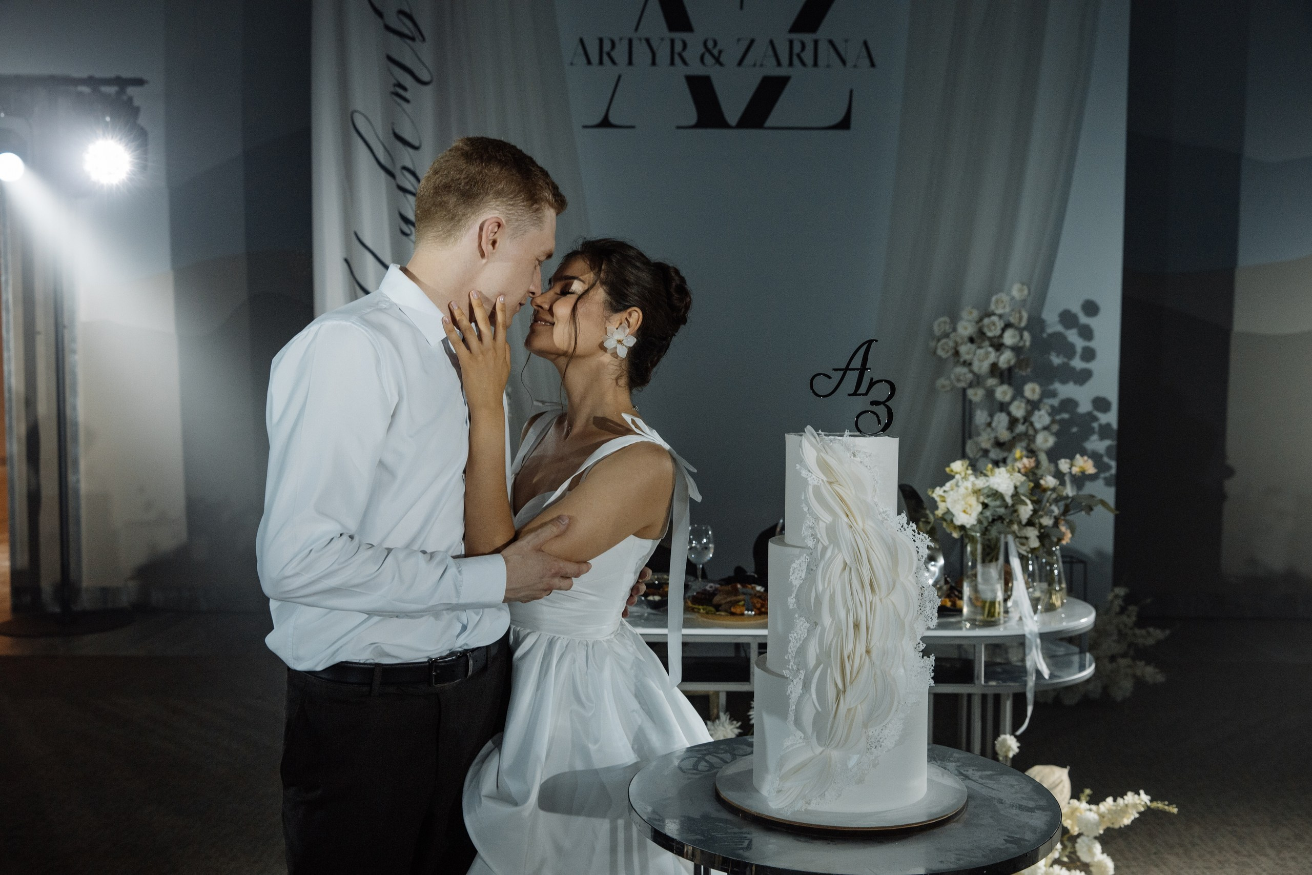 First of all, it's not the planes. Свадебный фотограф в Казани, РТ, РФ Миннуллин Динар