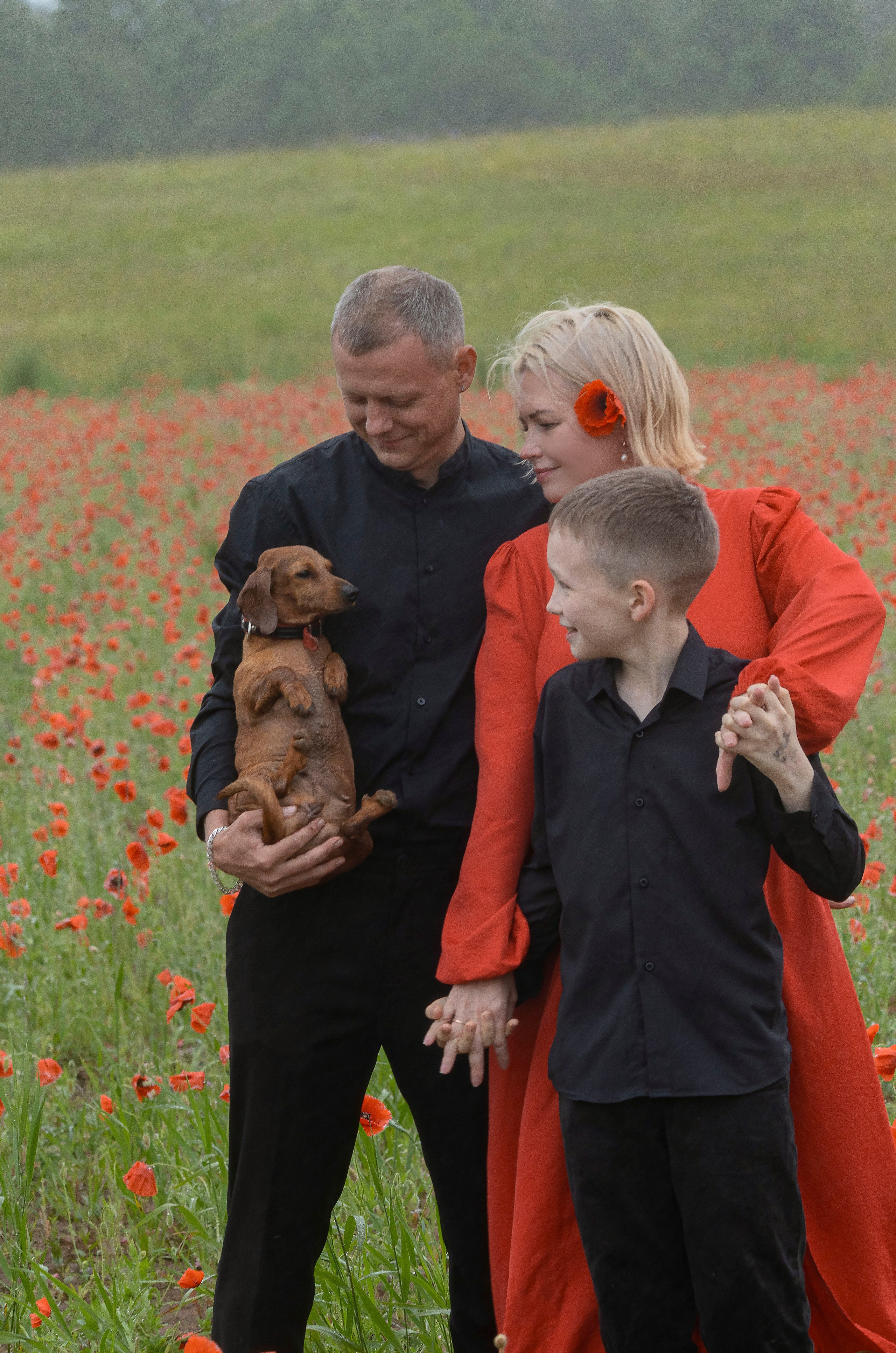 Семья в маках. Портретный фотограф в Санкт-Петербурге Савельева Ольга