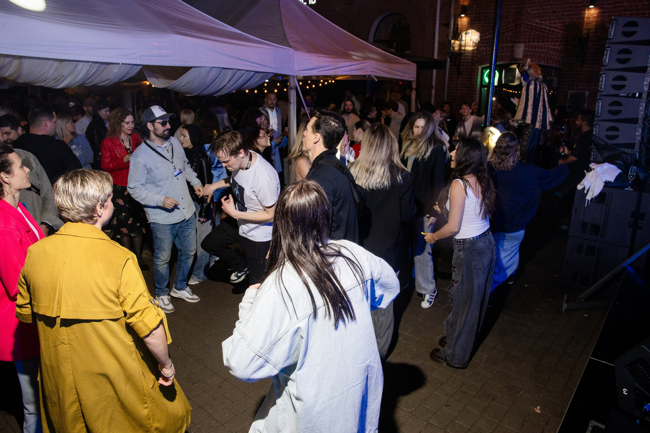 Репортажная съёмка. Свадебный фотограф в Иваново Гитарина Черняева