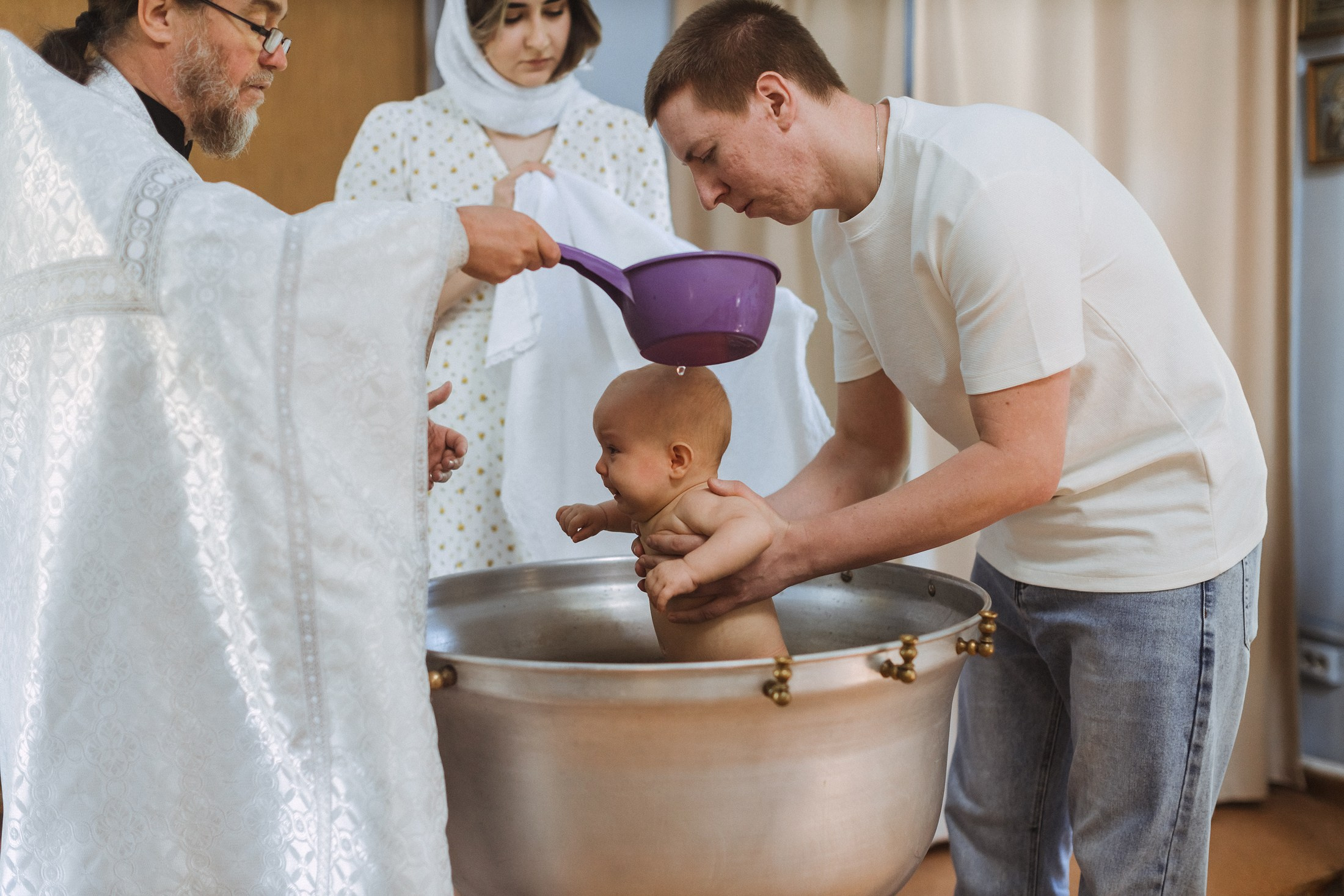 Церковь Луки, архиепископа крымского г. Волжский. Фотографы в городе Волгограде — Людмила Агеева и Алексей Околелов