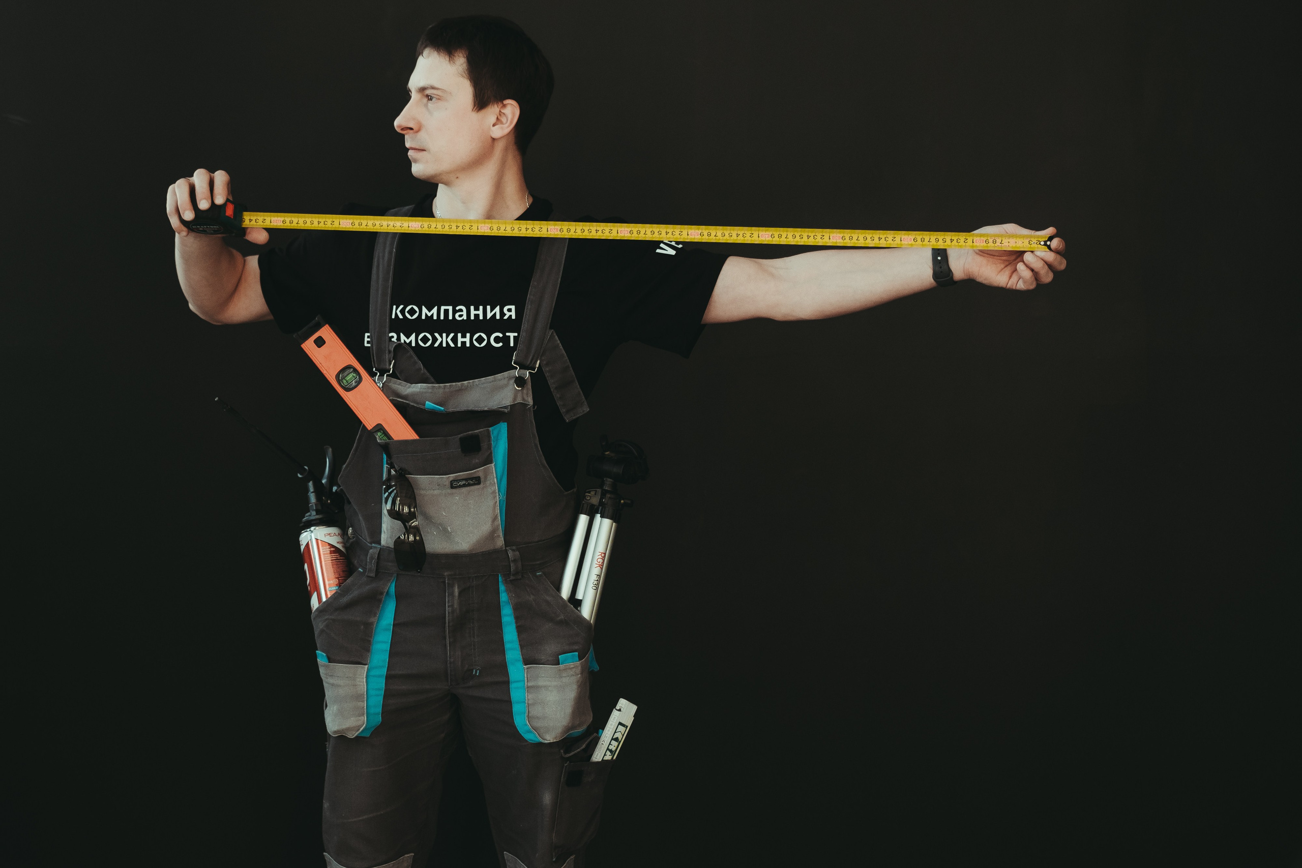 Монтажник ПВХ окон. Свадебный фотограф в Саратове Сторожев Слава