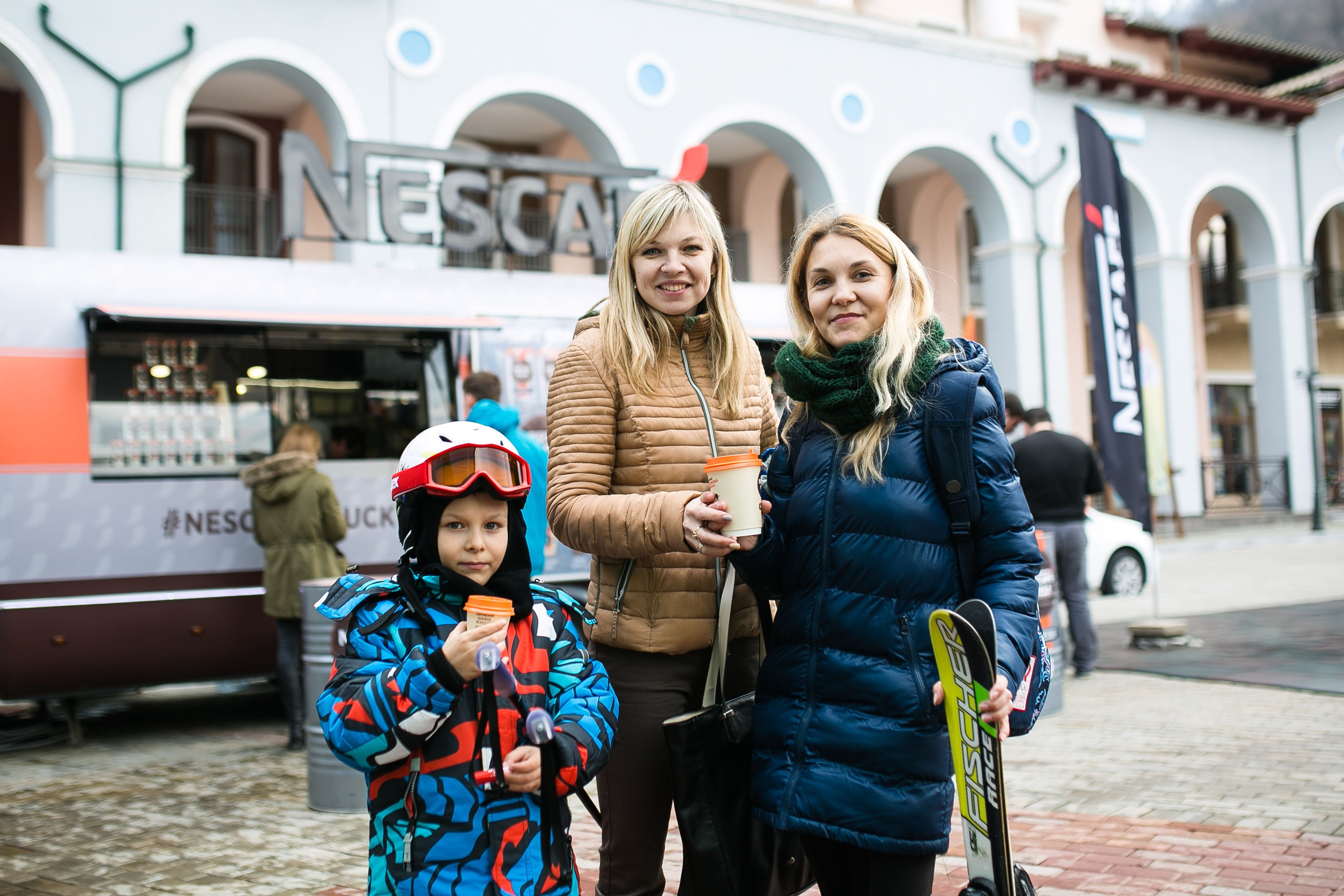 Фотосъемка продуктовых промо-акций. Репортажный фотограф | Роза Хутор Красная Поляна Сочи Сириус