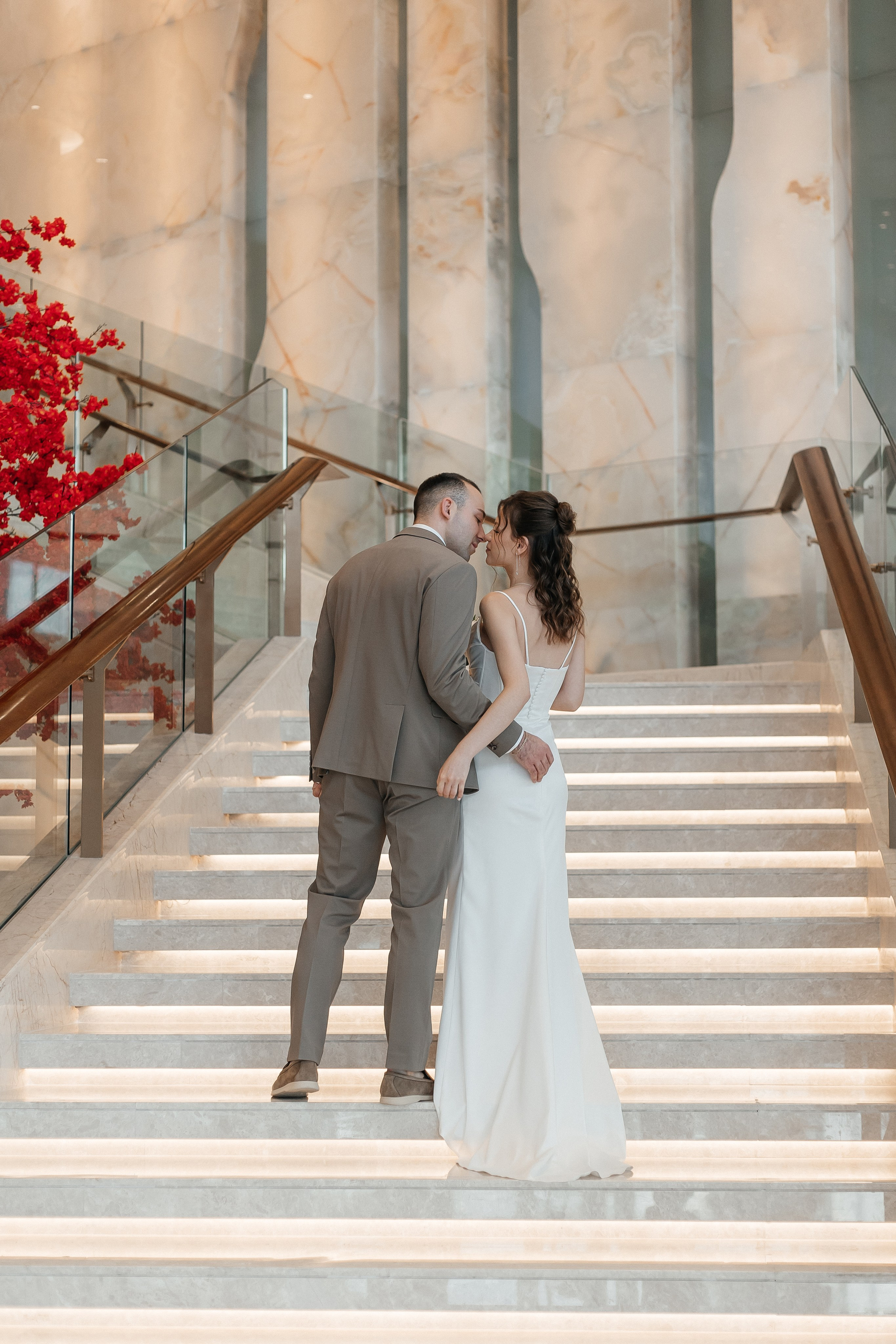 Свадебная фотосессия в отеле Солюкс в Москве