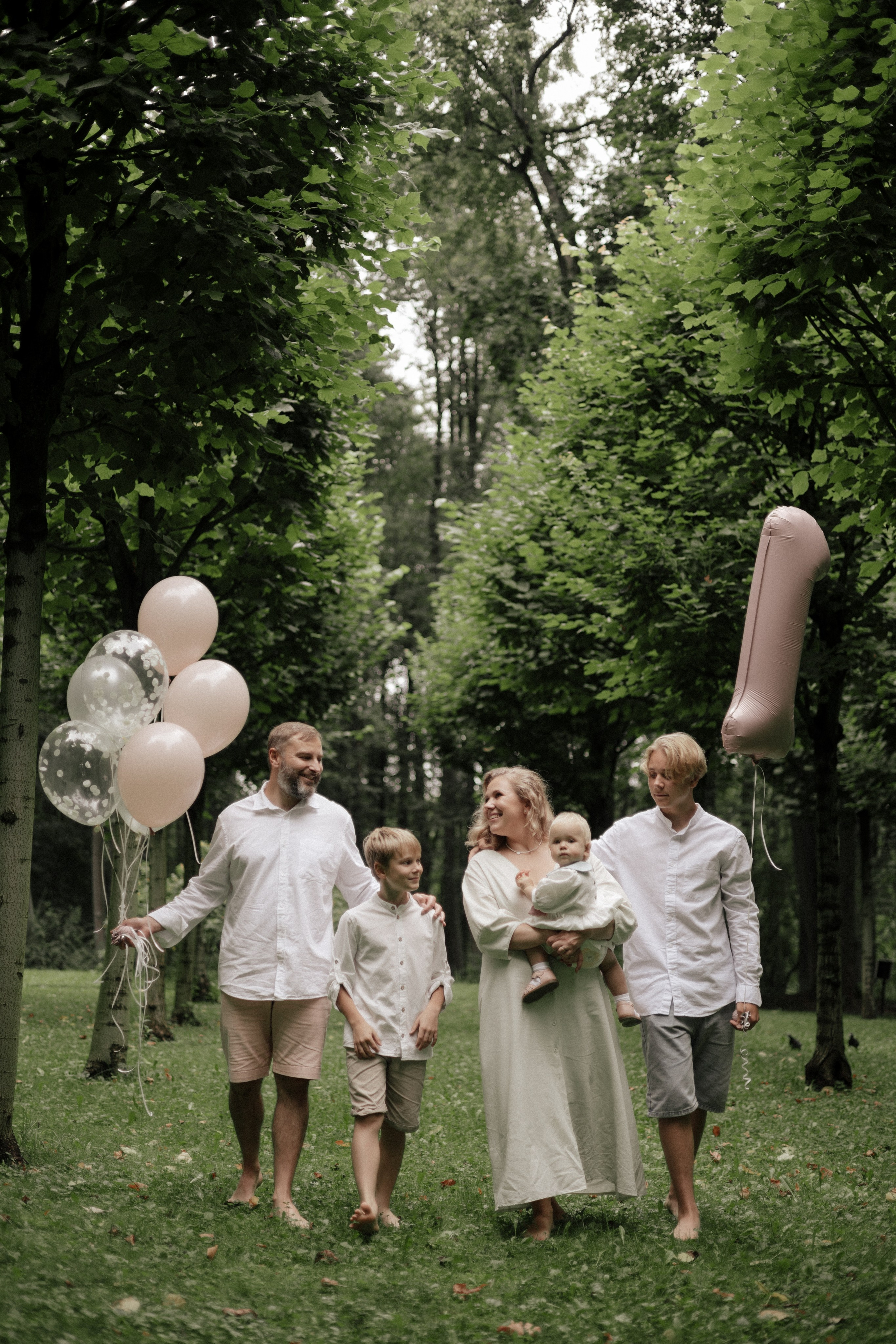 Семейная фотосессия в Оставьевском парке. Свадебный и портретный фотограф в Москве Анастасия Масюк