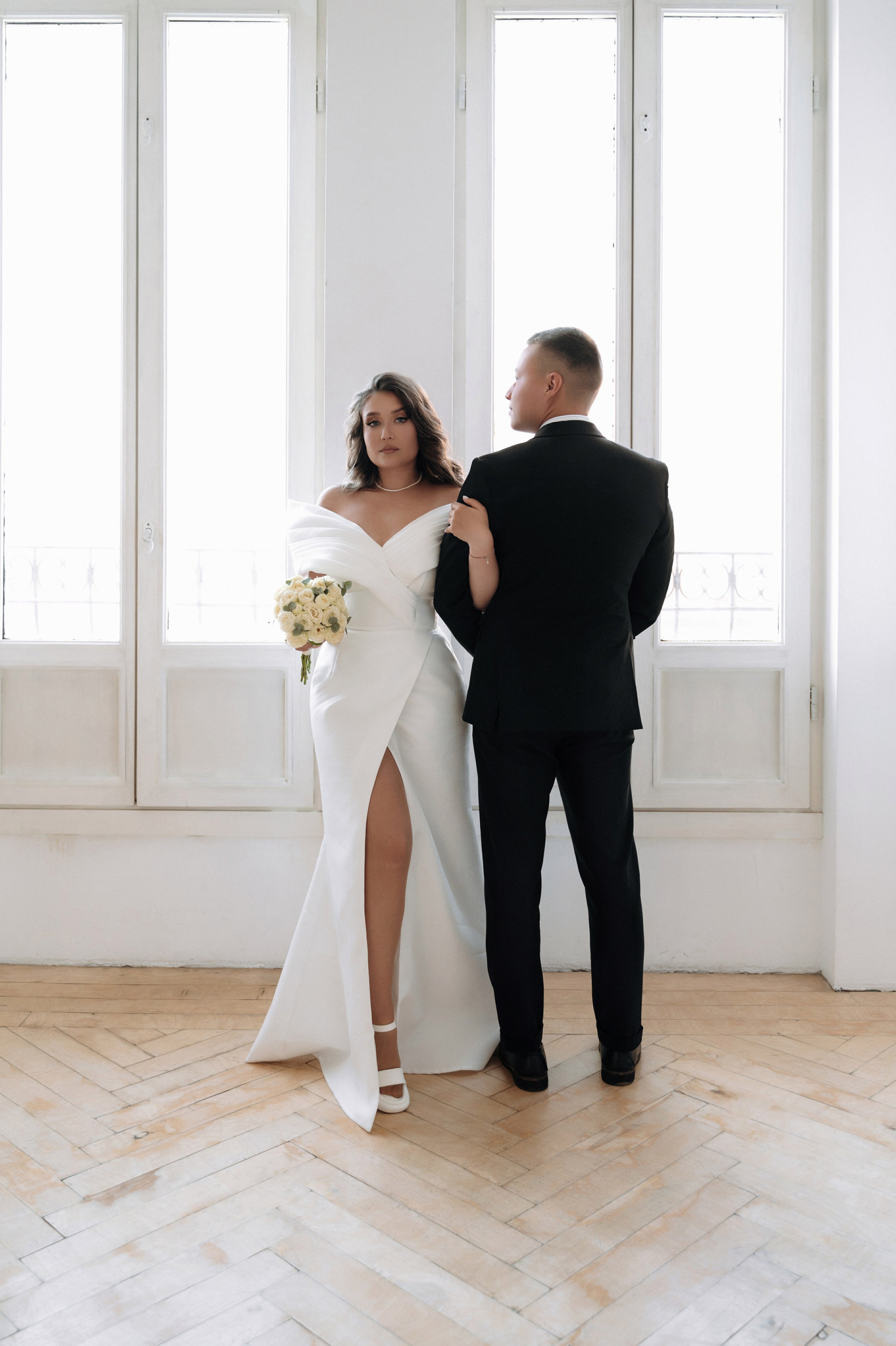 муж и жена в день свадьбы фотосессия