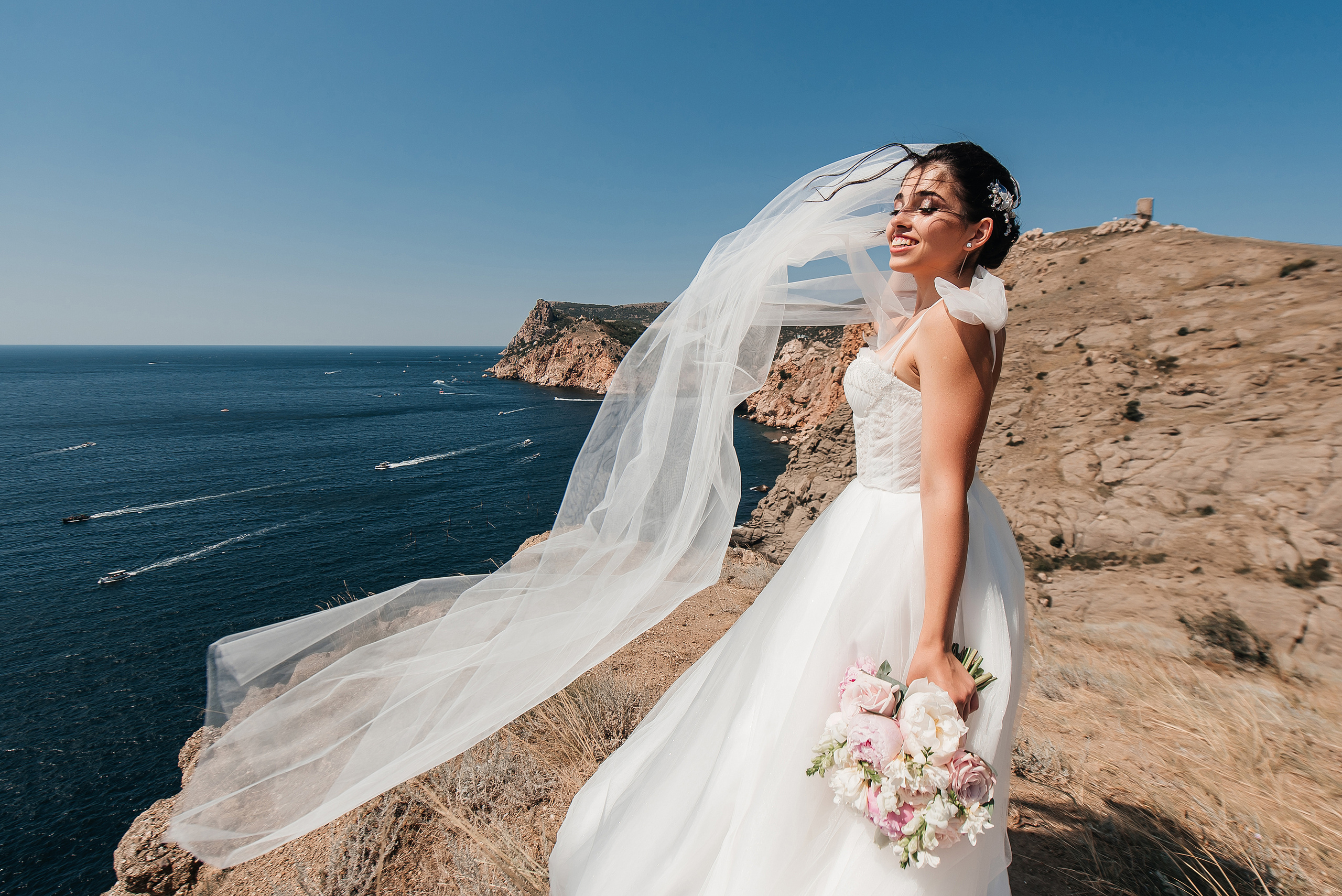 Свадебный фотограф в Крыму Александр Богомазов