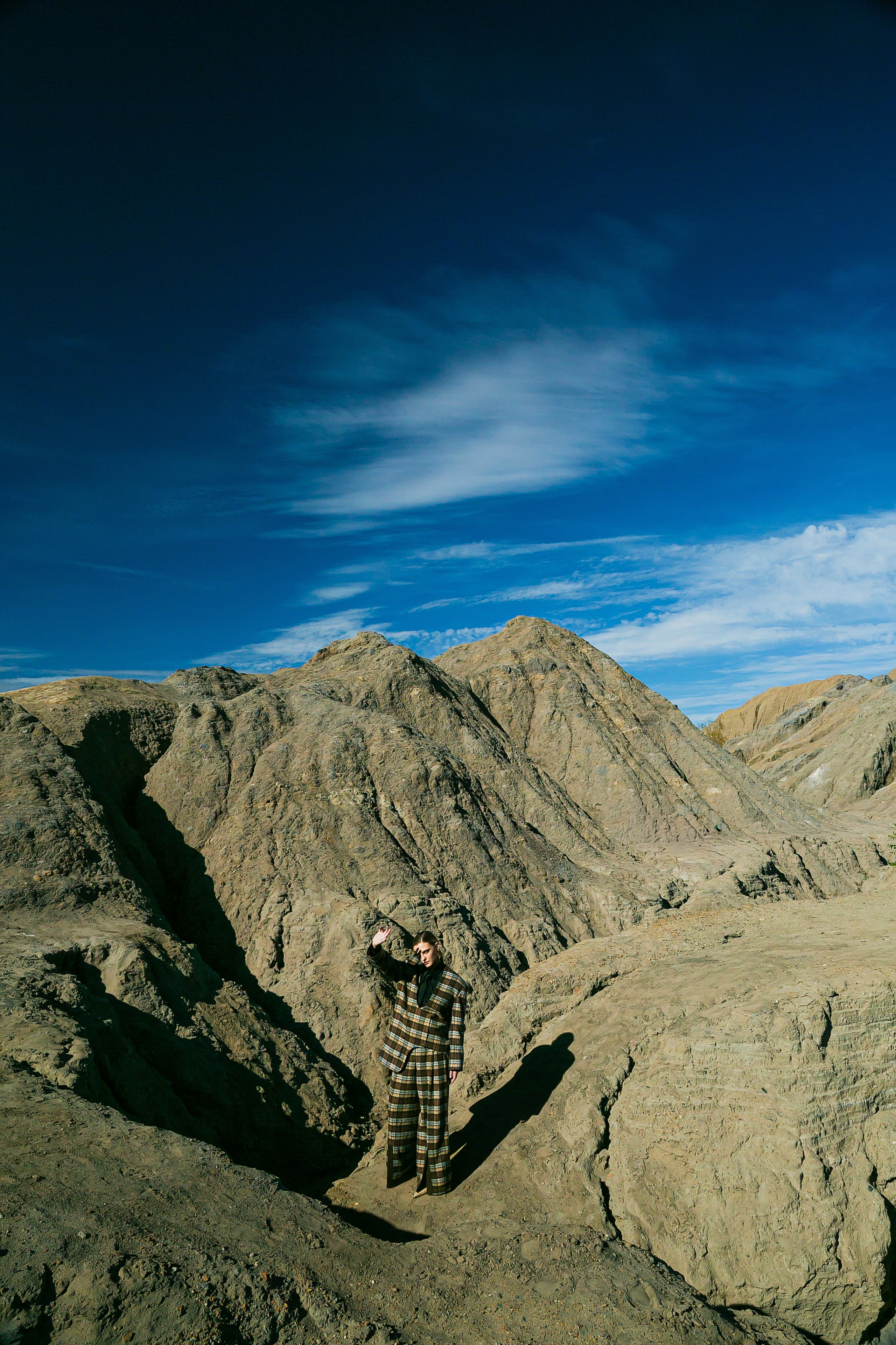 LOOKBOOK Autumn 2025 for AMUNESTIC. АННА ВЕРСО / ANNA VERSO | Визуальный художник / Visual artist