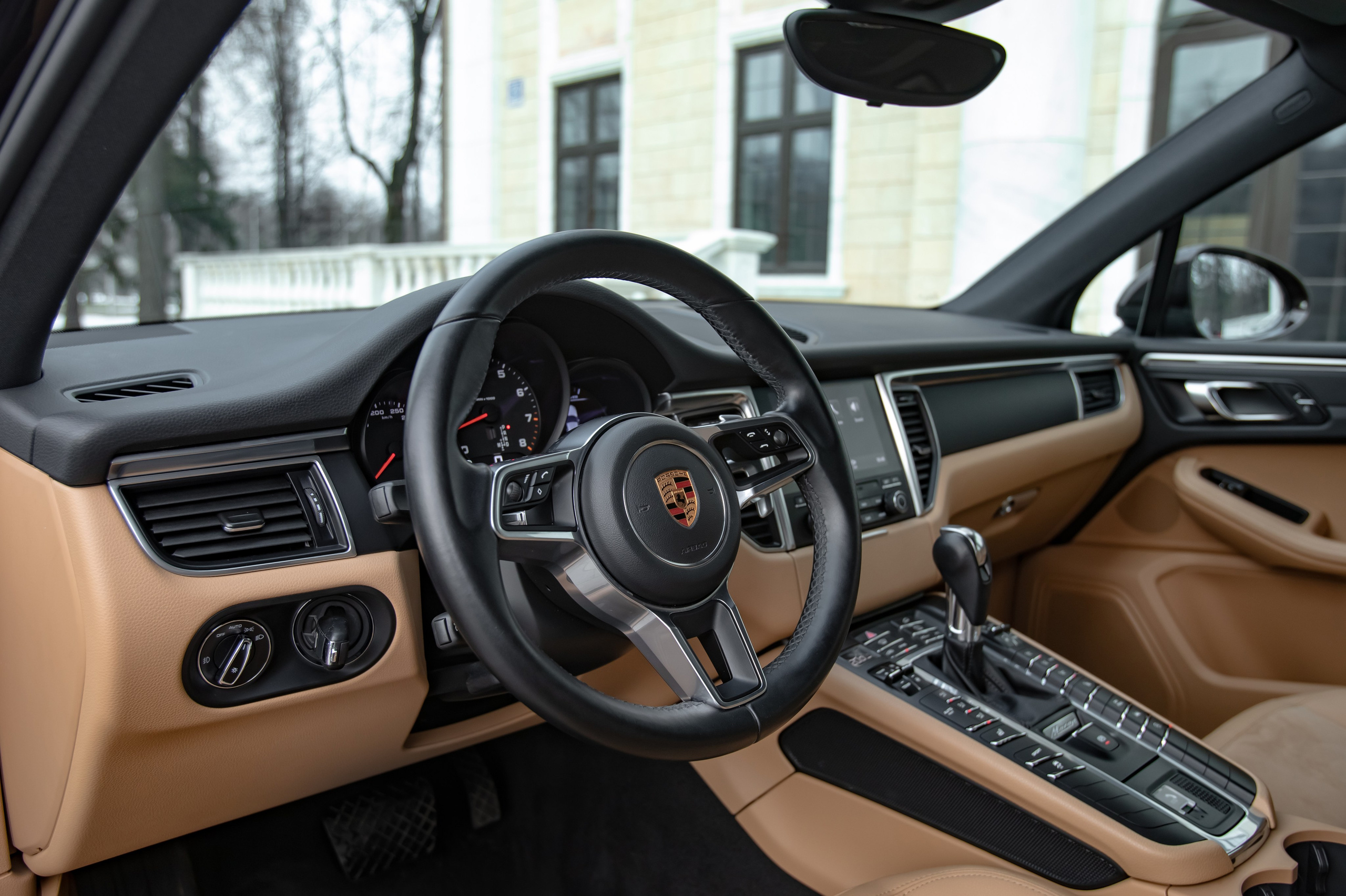 Porsche Macan. Автомобильный фотограф в Москве Андрей Емельянов