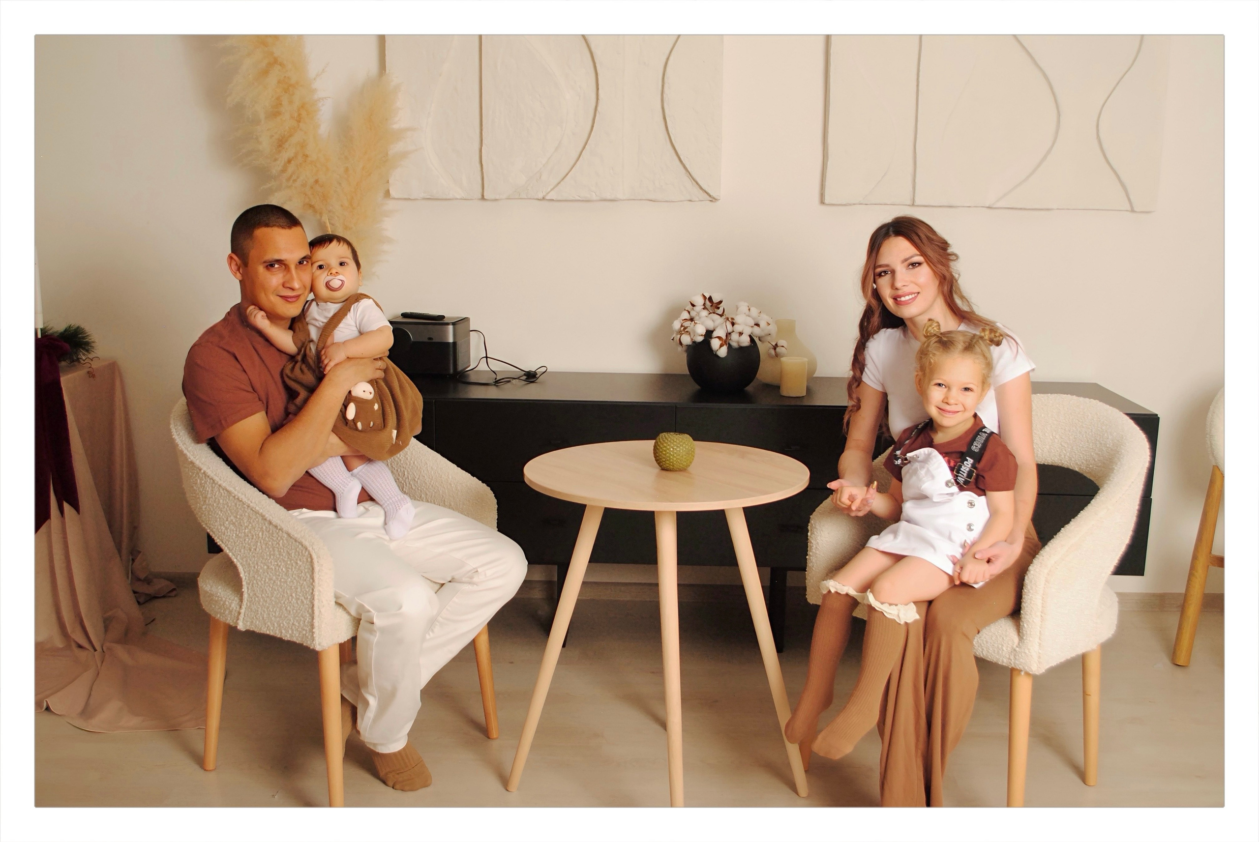 Анастасия и семья. Фотограф Мария Мусаелян