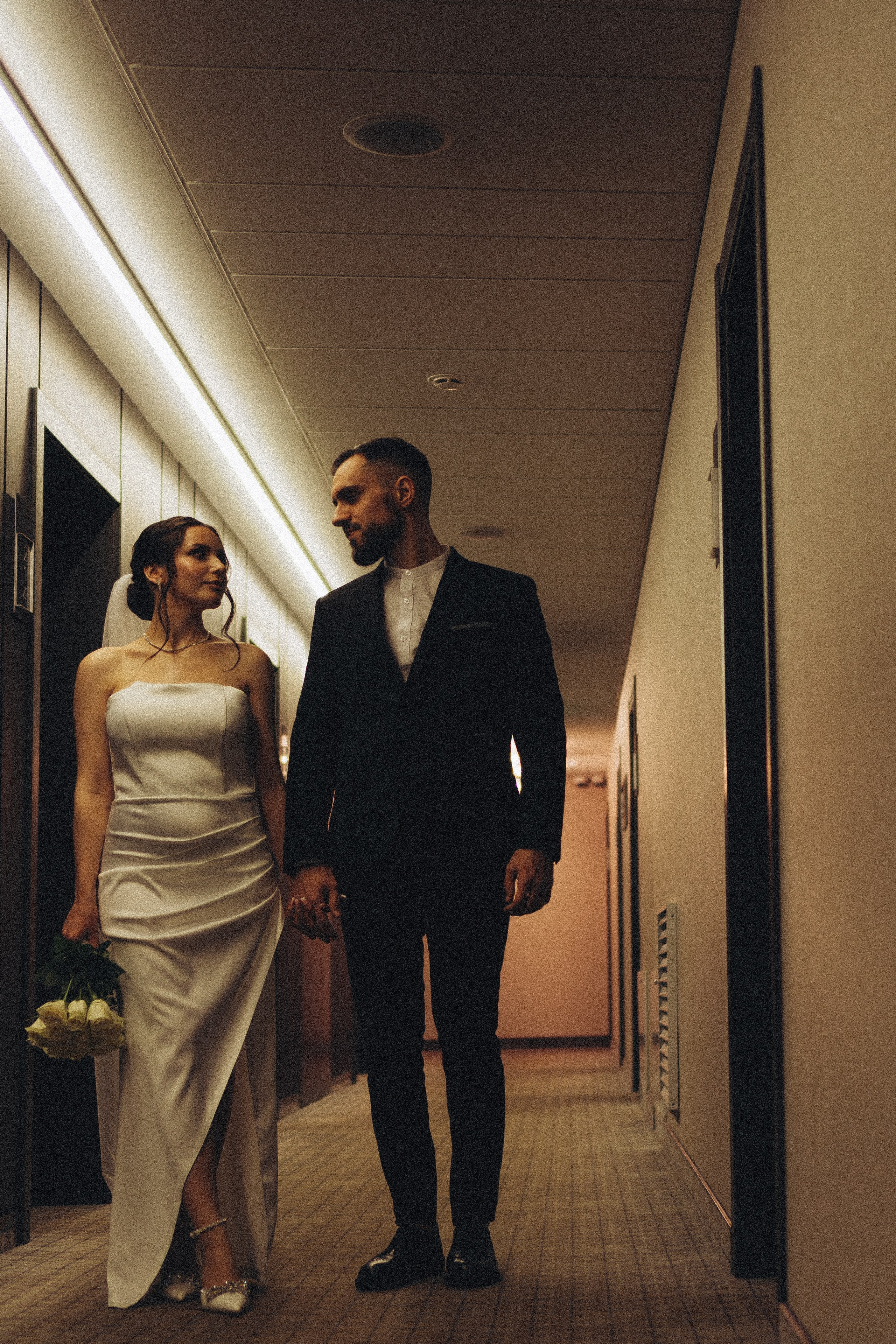 СВАДЕБНАЯ СЬЕМКА СБОРОВ ЖЕНИХА И НЕВЕСТЫ В ОТЕЛЕ И ТАКЖЕ ФОТОСЕССИИЯ В ОТЕЛЕЕ МЕГАПОЛИС БРЯНСК. Профессиональный фотограф, Санкт-Петербург — Виктория Богомолова